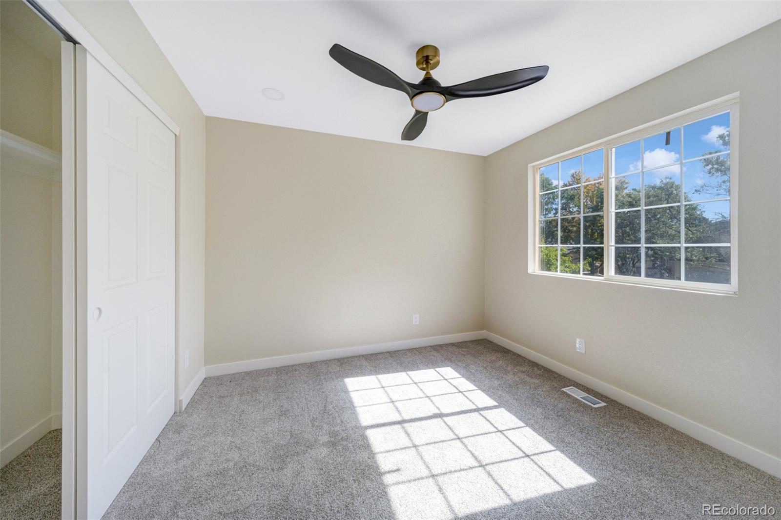 MLS Image #14 for 19537 e 18th avenue,aurora, Colorado