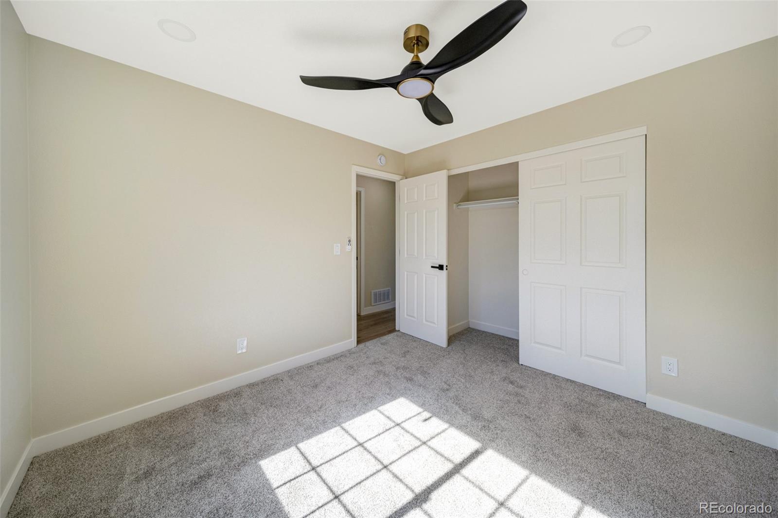 MLS Image #17 for 19537 e 18th avenue,aurora, Colorado