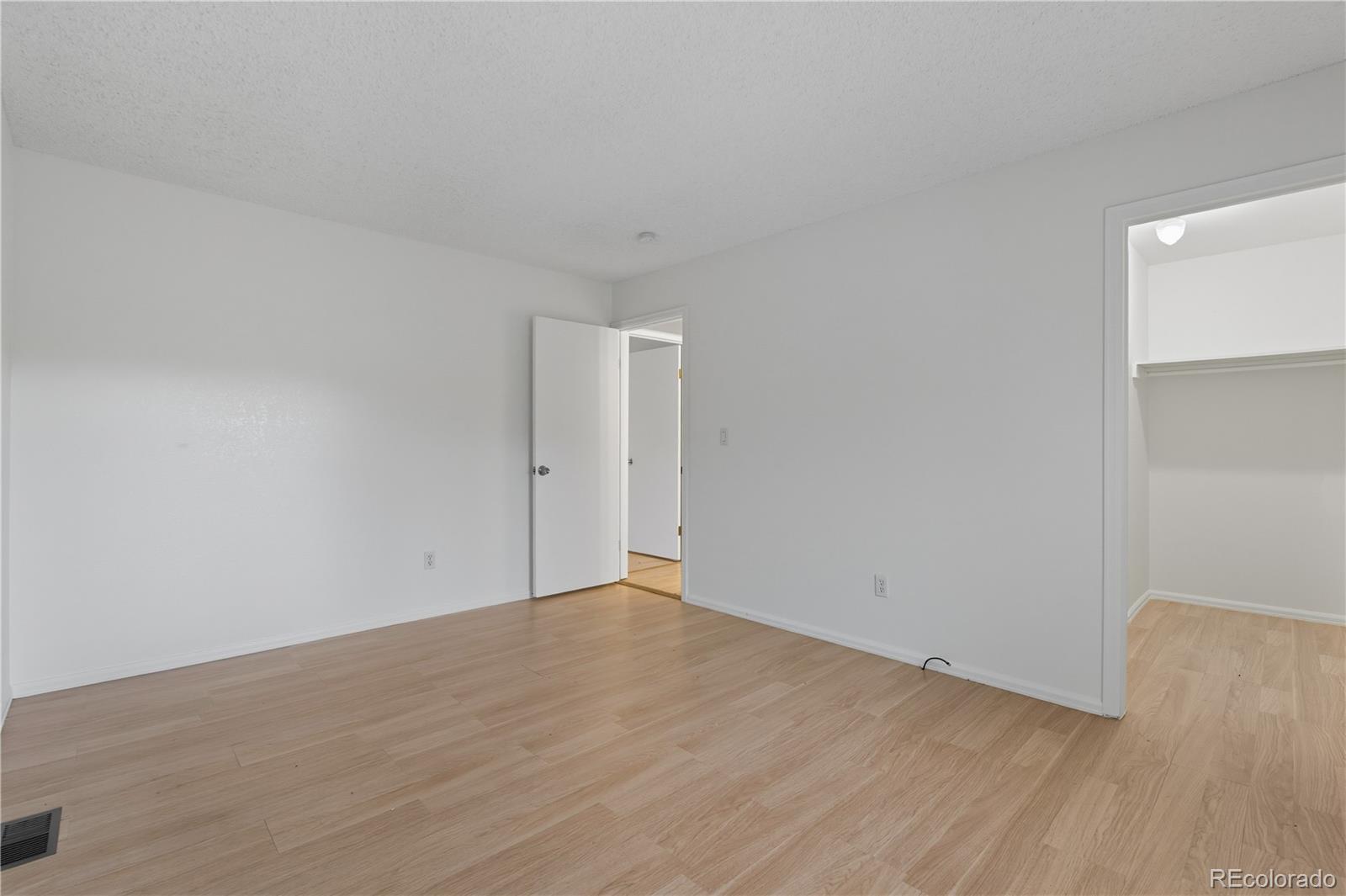 MLS Image #18 for 3581 s olathe street,aurora, Colorado