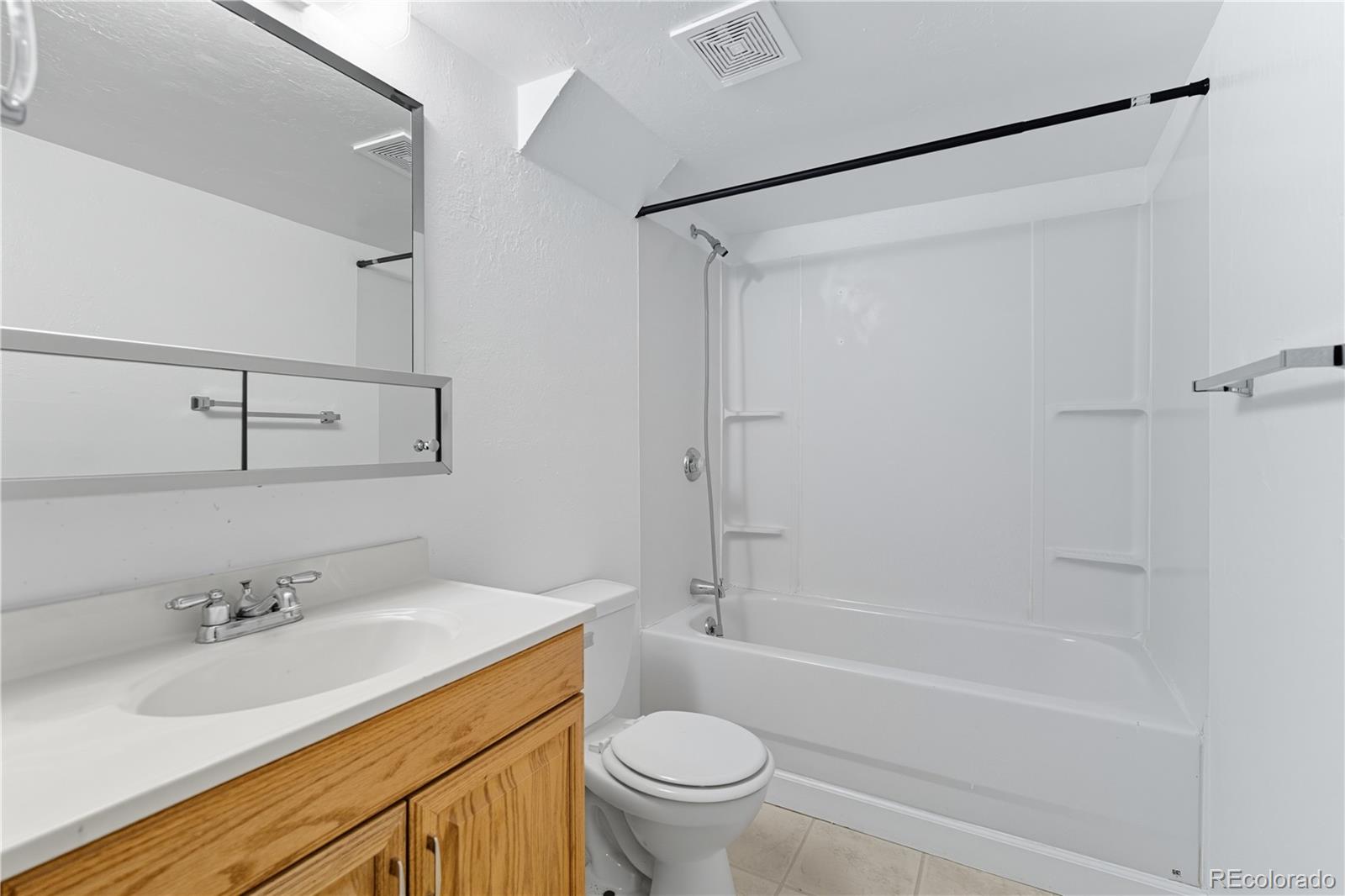MLS Image #27 for 3581 s olathe street,aurora, Colorado
