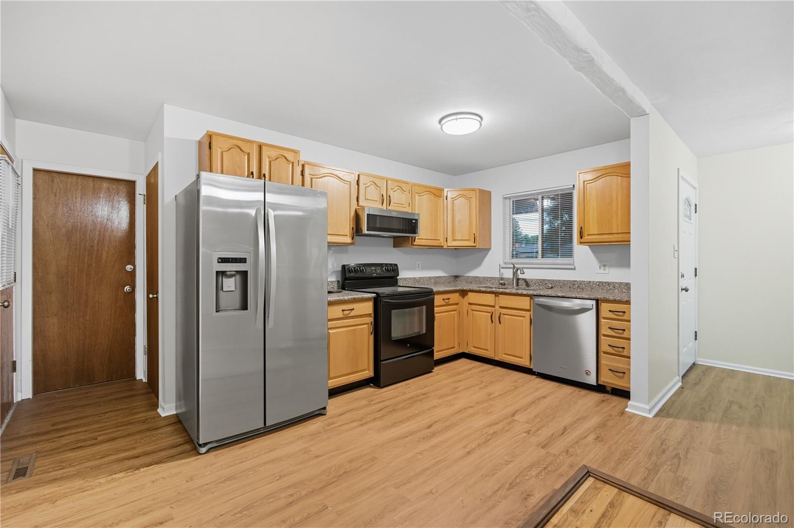 MLS Image #11 for 11623 e virginia drive,aurora, Colorado