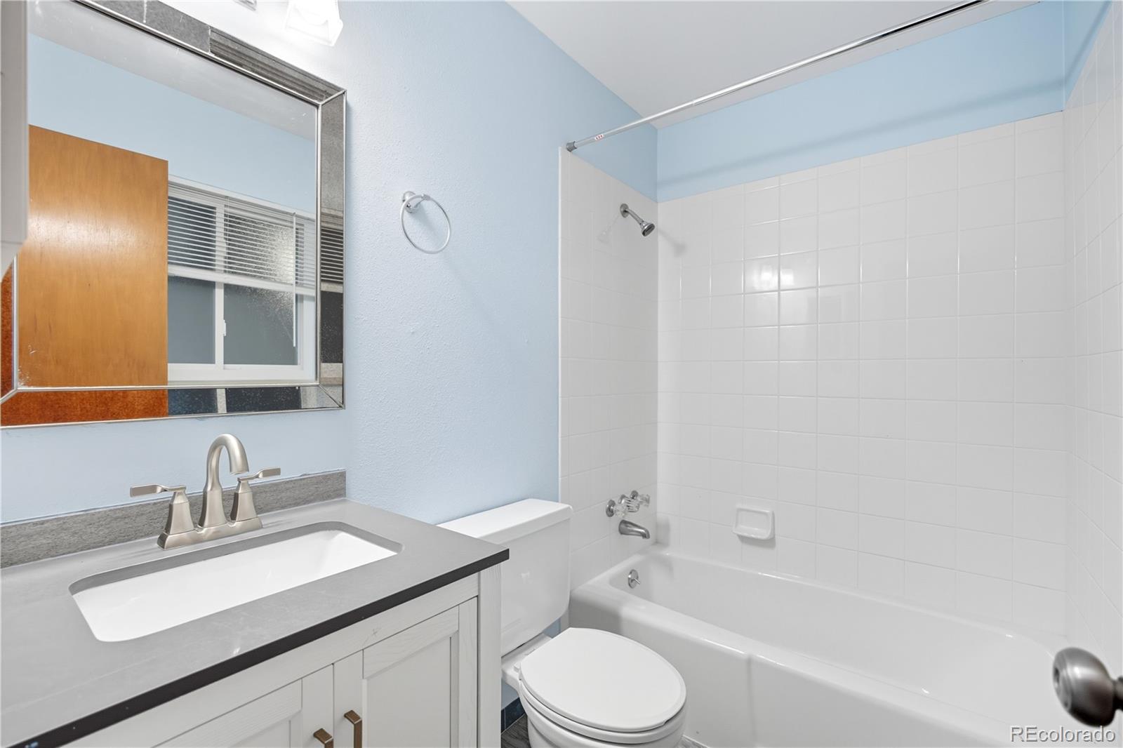 MLS Image #19 for 11623 e virginia drive,aurora, Colorado