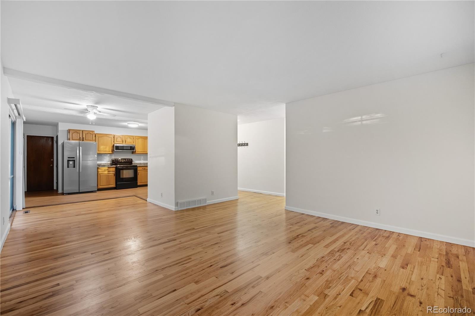 MLS Image #7 for 11623 e virginia drive,aurora, Colorado