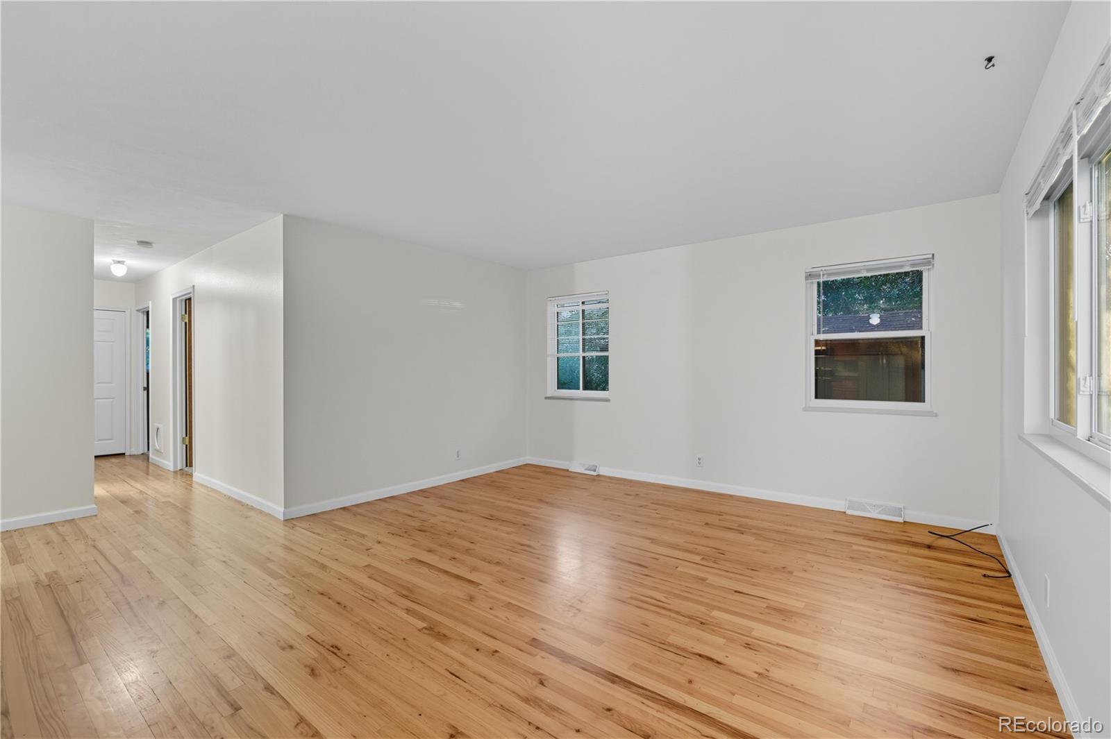 MLS Image #9 for 11623 e virginia drive,aurora, Colorado