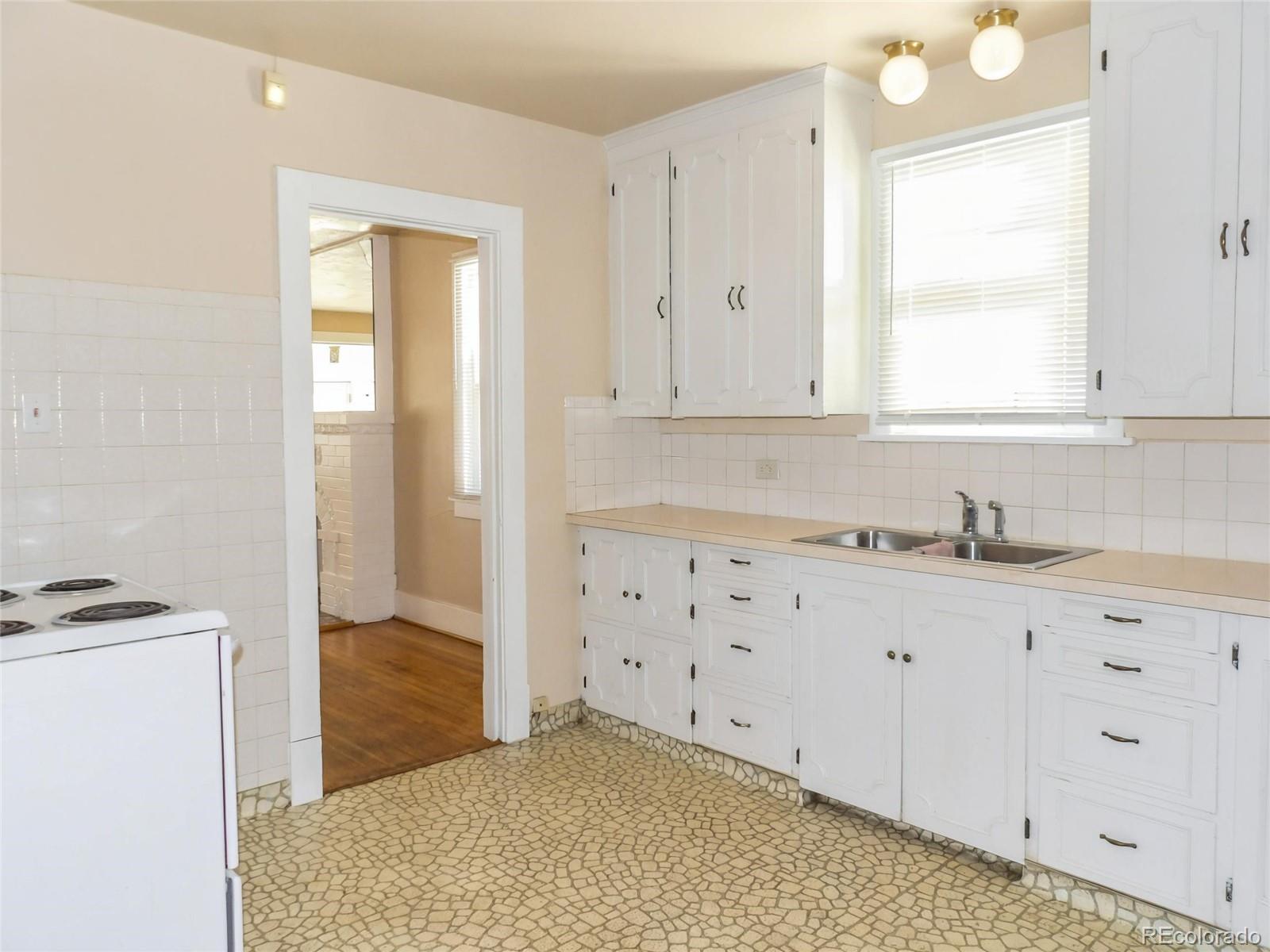 MLS Image #3 for 509  tyler street,pueblo, Colorado