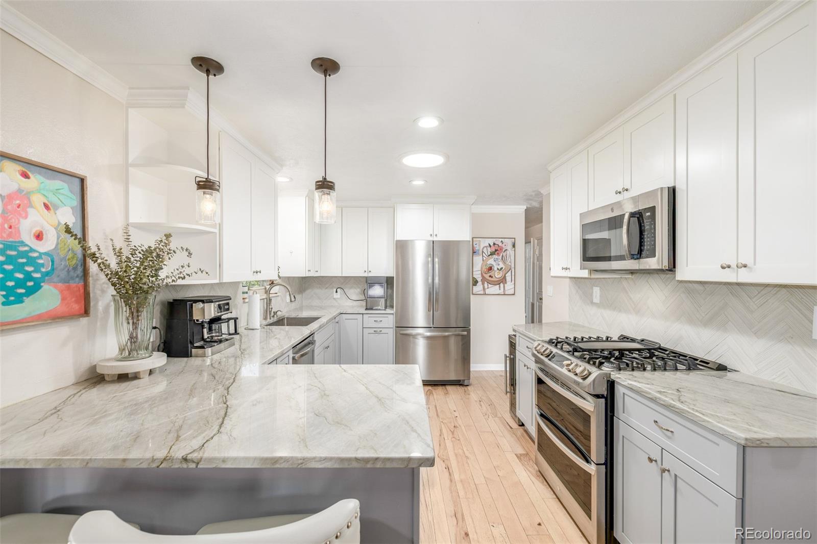 MLS Image #14 for 10585 w 9th place,lakewood, Colorado