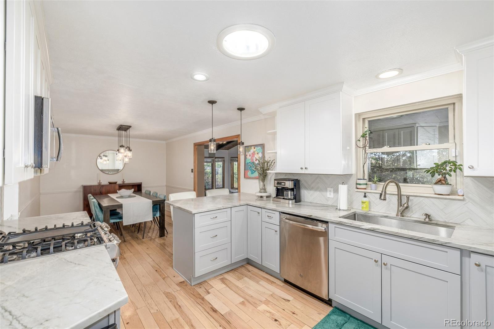 MLS Image #15 for 10585 w 9th place,lakewood, Colorado