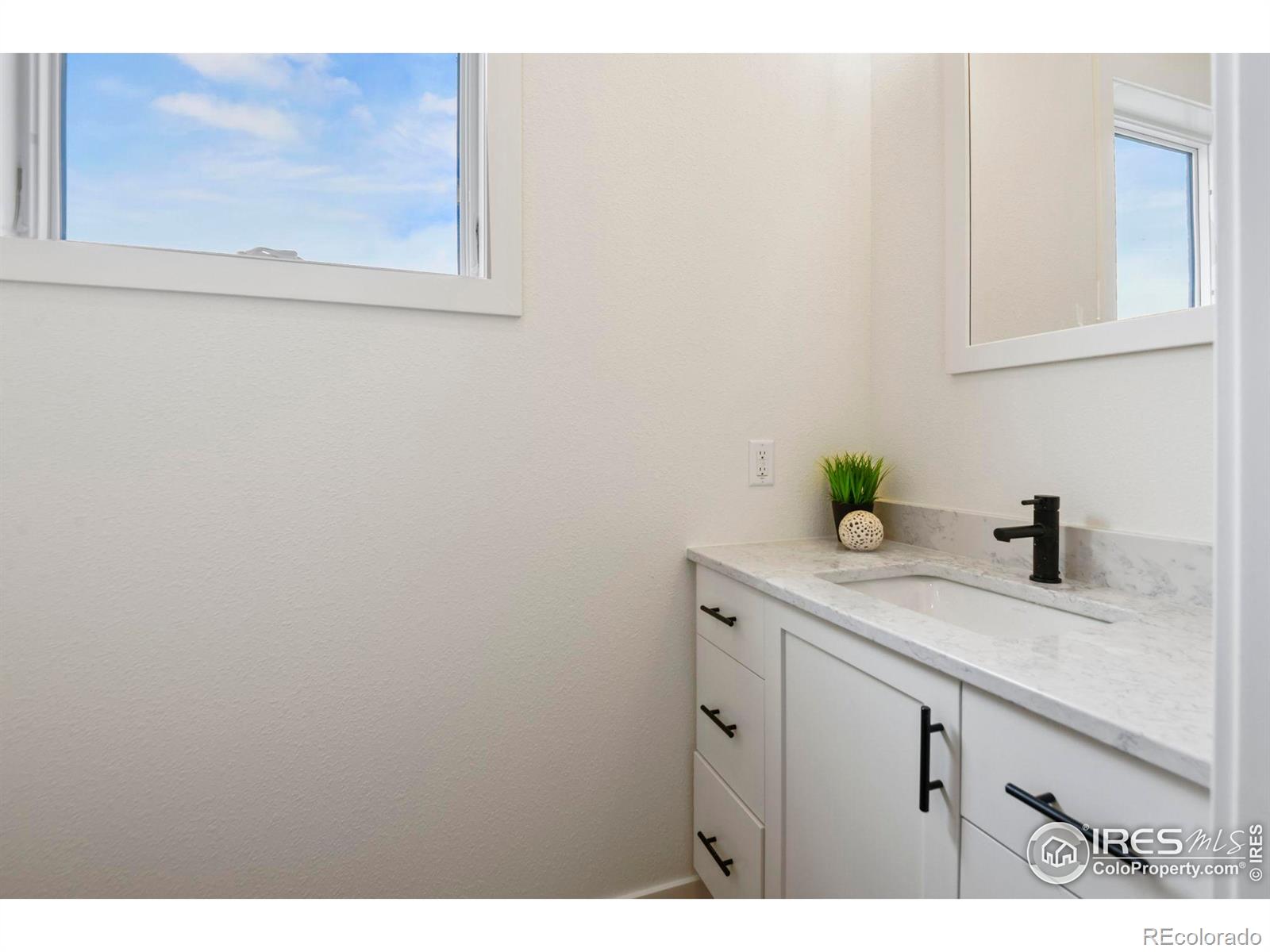 MLS Image #25 for 955  arapahoe circle,louisville, Colorado
