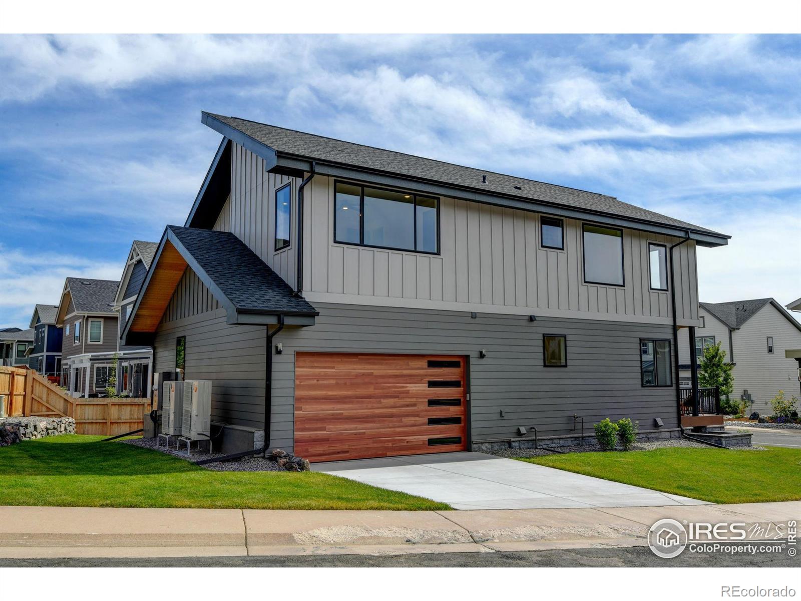 MLS Image #3 for 955  arapahoe circle,louisville, Colorado