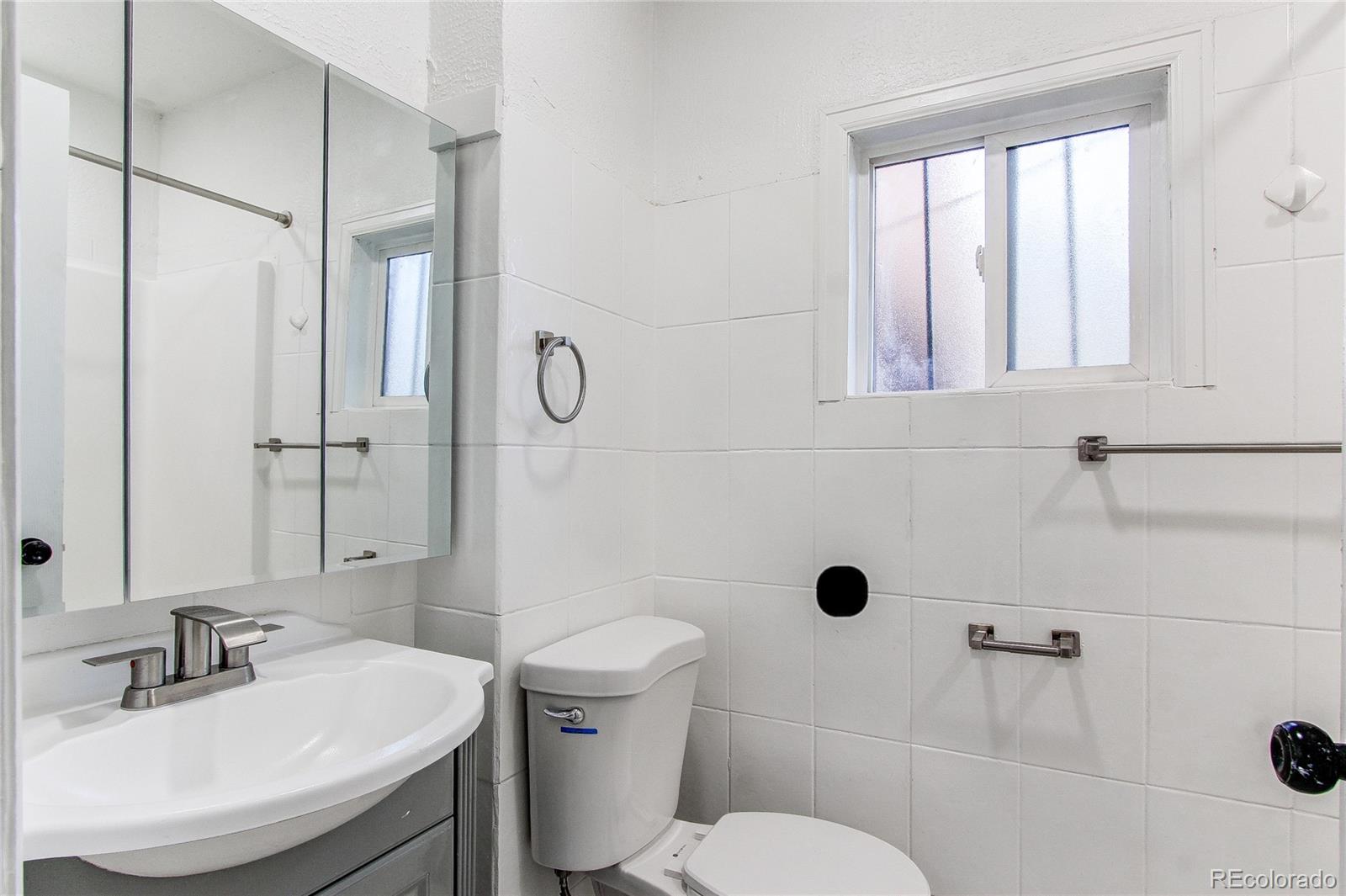 MLS Image #6 for 637  stuart street,denver, Colorado