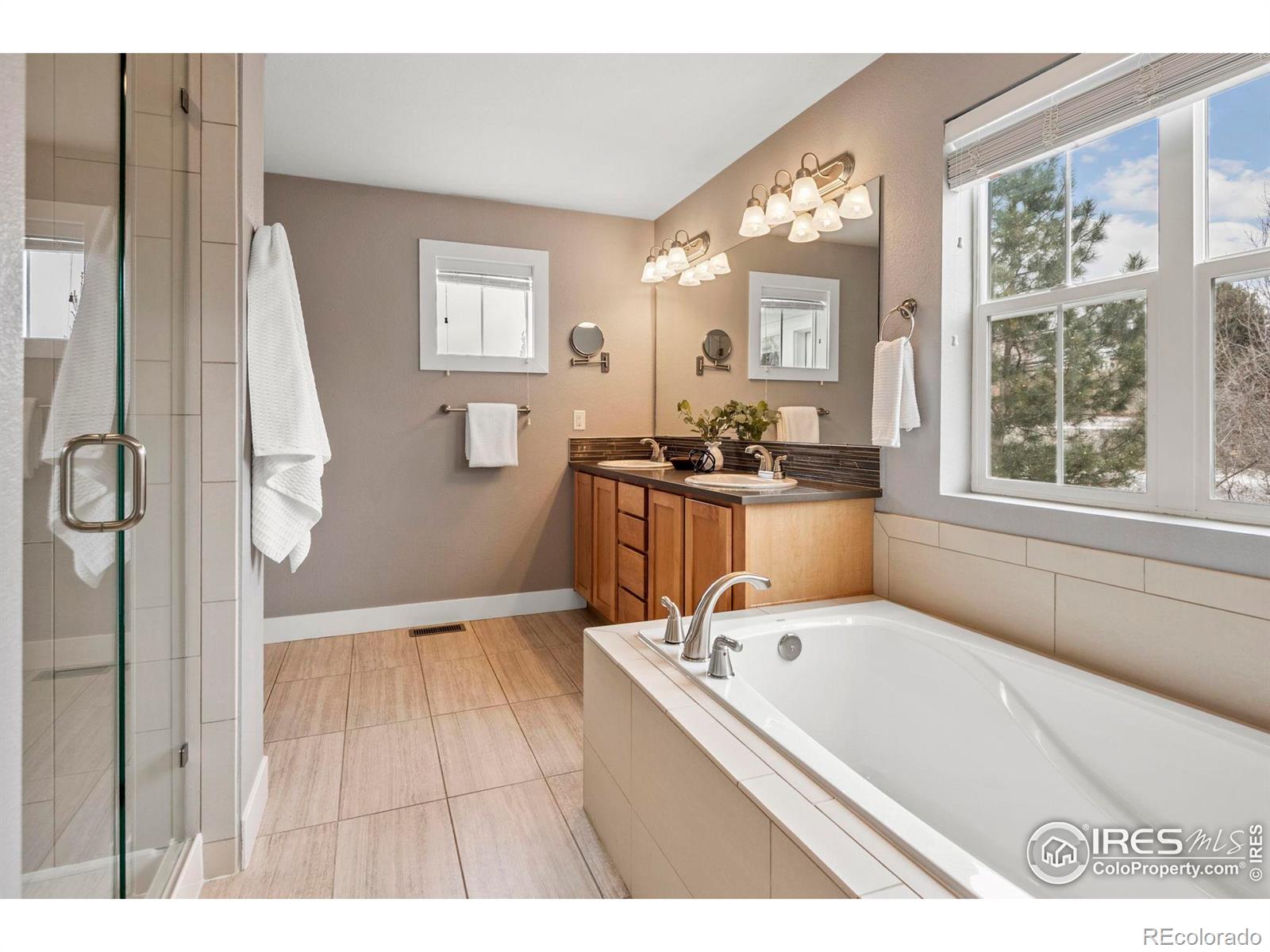 MLS Image #26 for 2849  crater lake lane,lafayette, Colorado