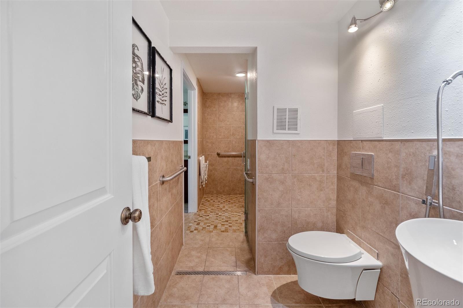 MLS Image #18 for 9021 e amherst drive b,denver, Colorado