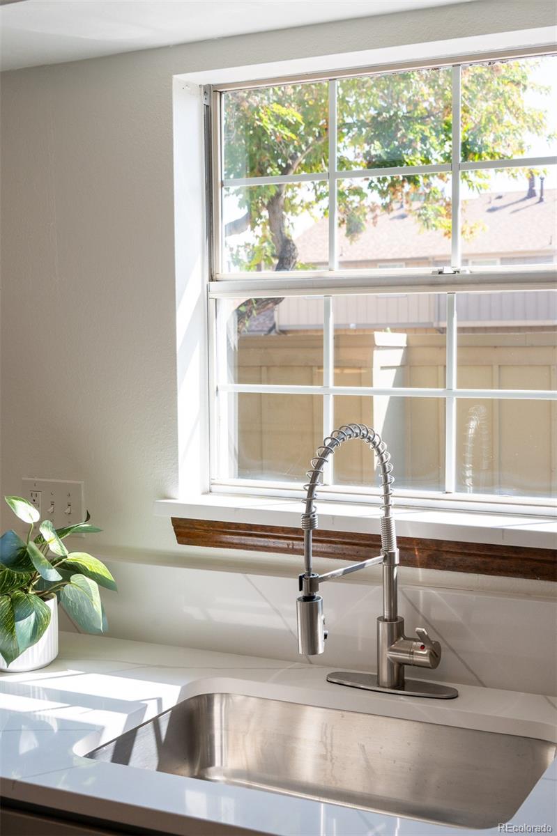 MLS Image #9 for 9021 e amherst drive b,denver, Colorado