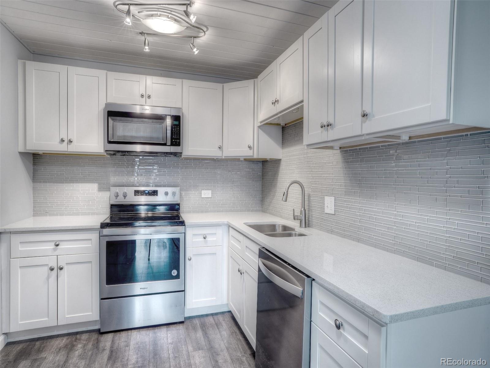 MLS Image #10 for 665 s clinton street 14a,denver, Colorado