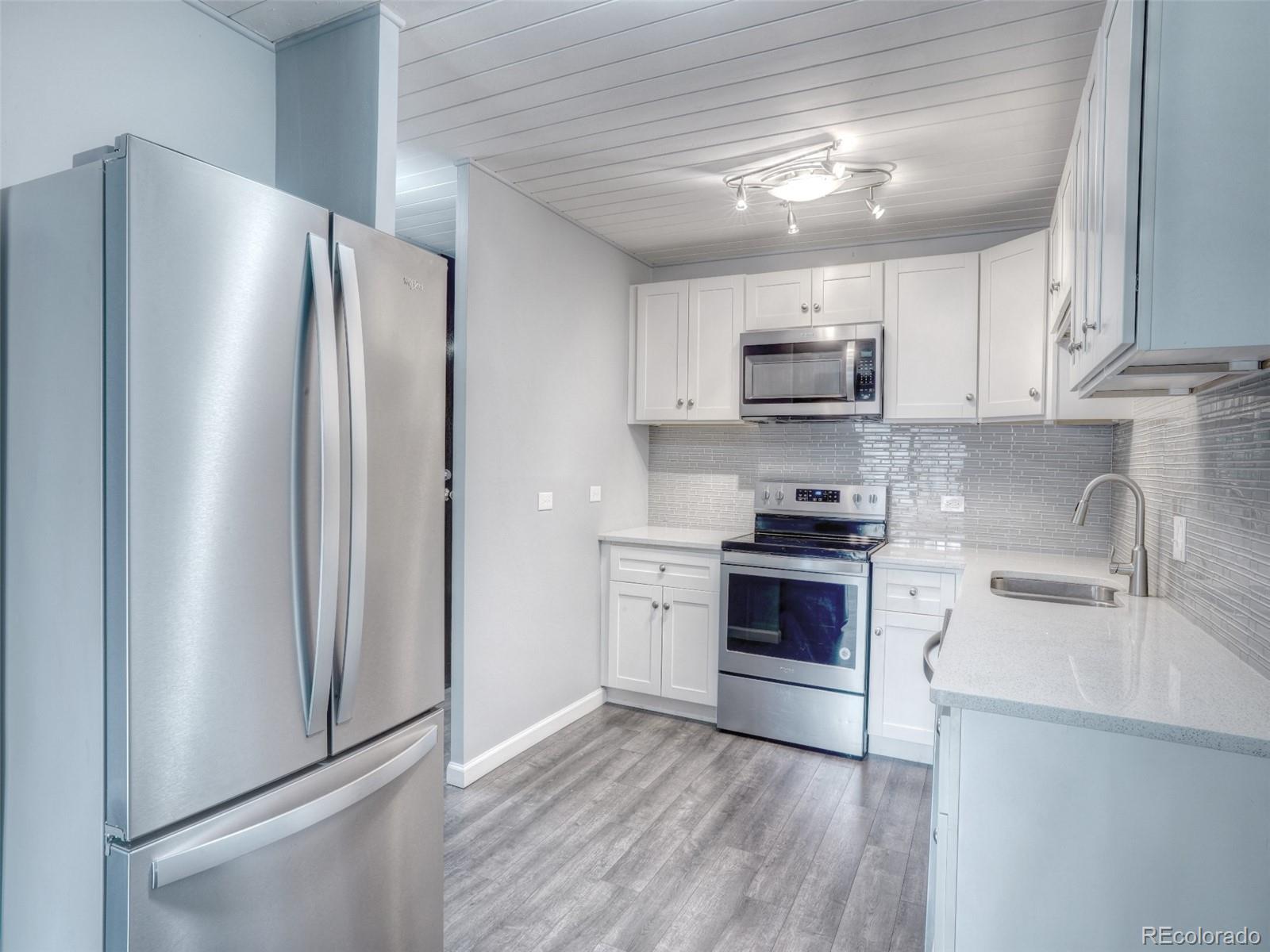 MLS Image #11 for 665 s clinton street 14a,denver, Colorado