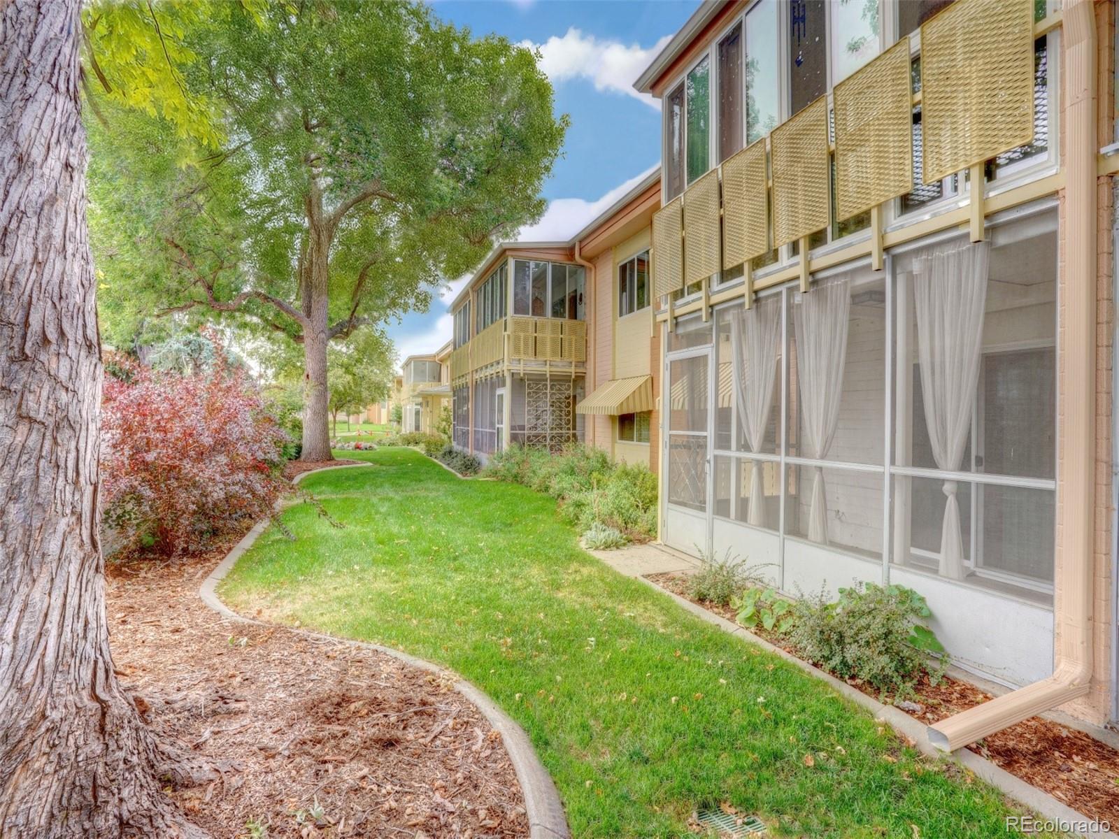 MLS Image #4 for 665 s clinton street 14a,denver, Colorado