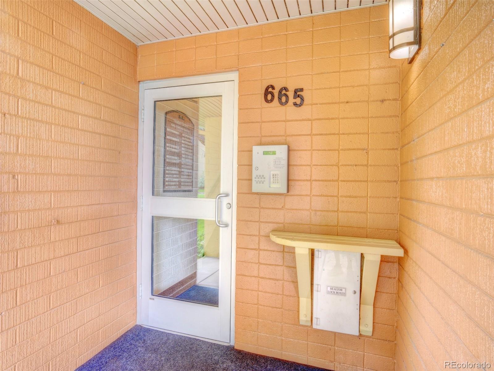 MLS Image #6 for 665 s clinton street 14a,denver, Colorado