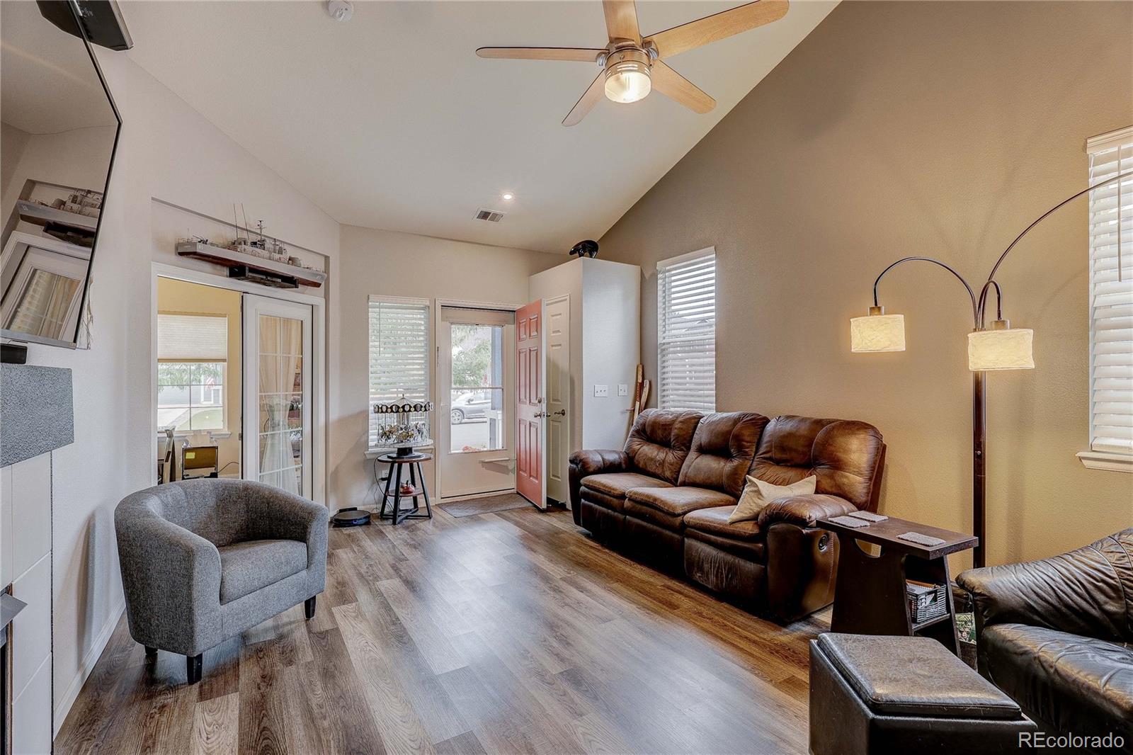 MLS Image #4 for 650  elizabeth street circle,dacono, Colorado