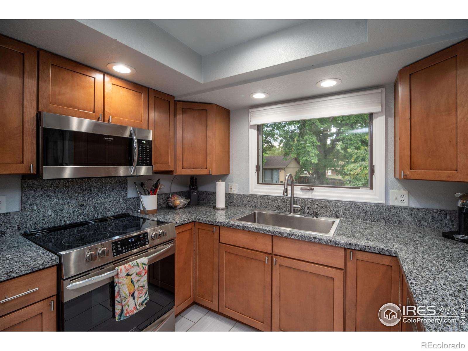 MLS Image #5 for 10879 w 65th way,arvada, Colorado
