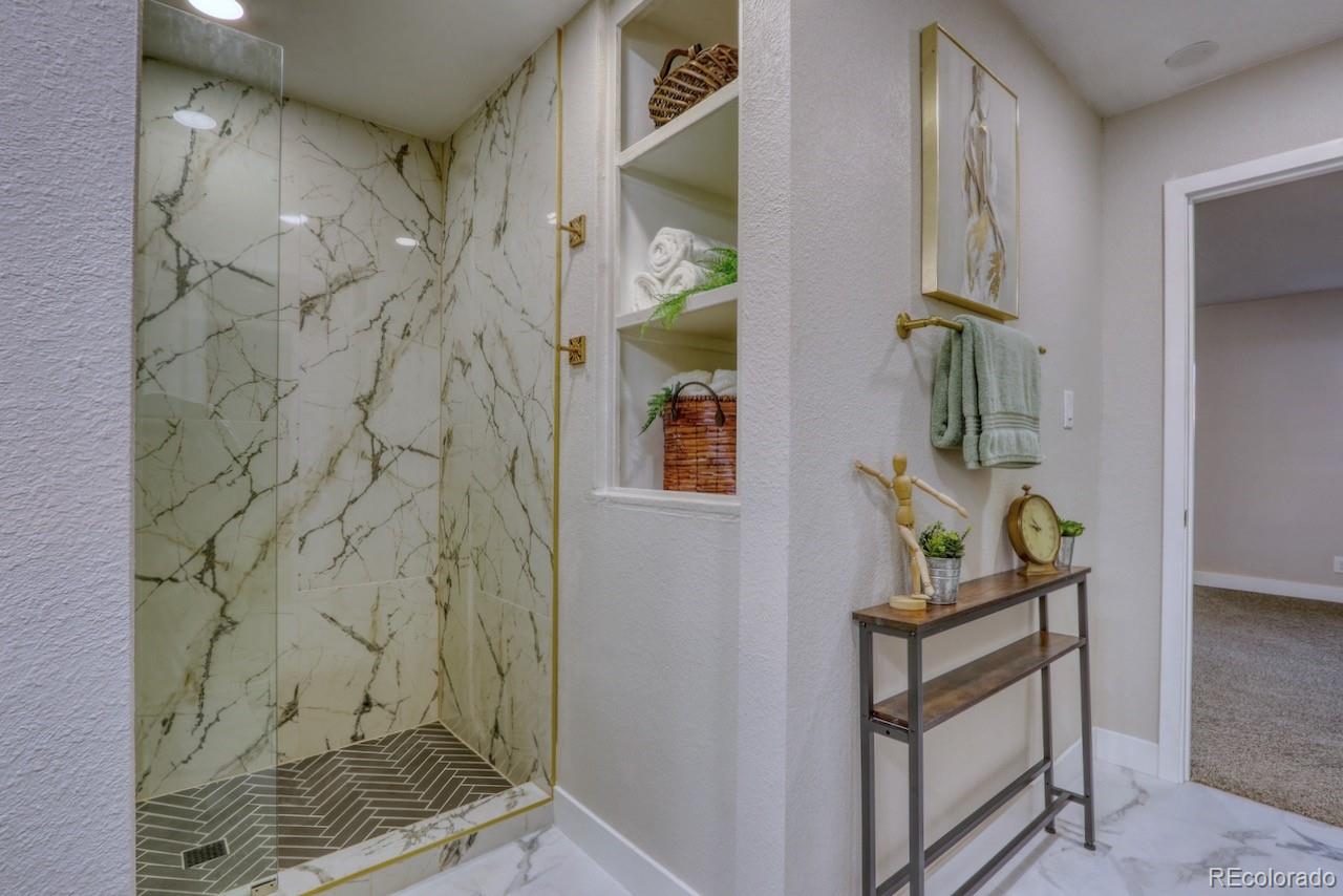 MLS Image #26 for 3395  locust street,denver, Colorado