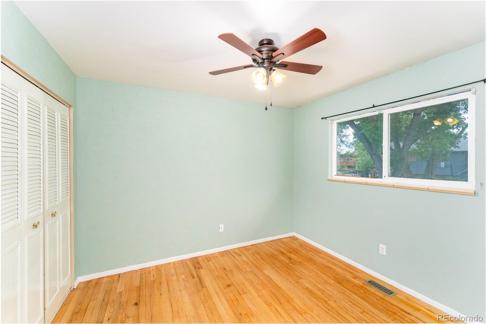 MLS Image #10 for 648  syracuse street,colorado springs, Colorado