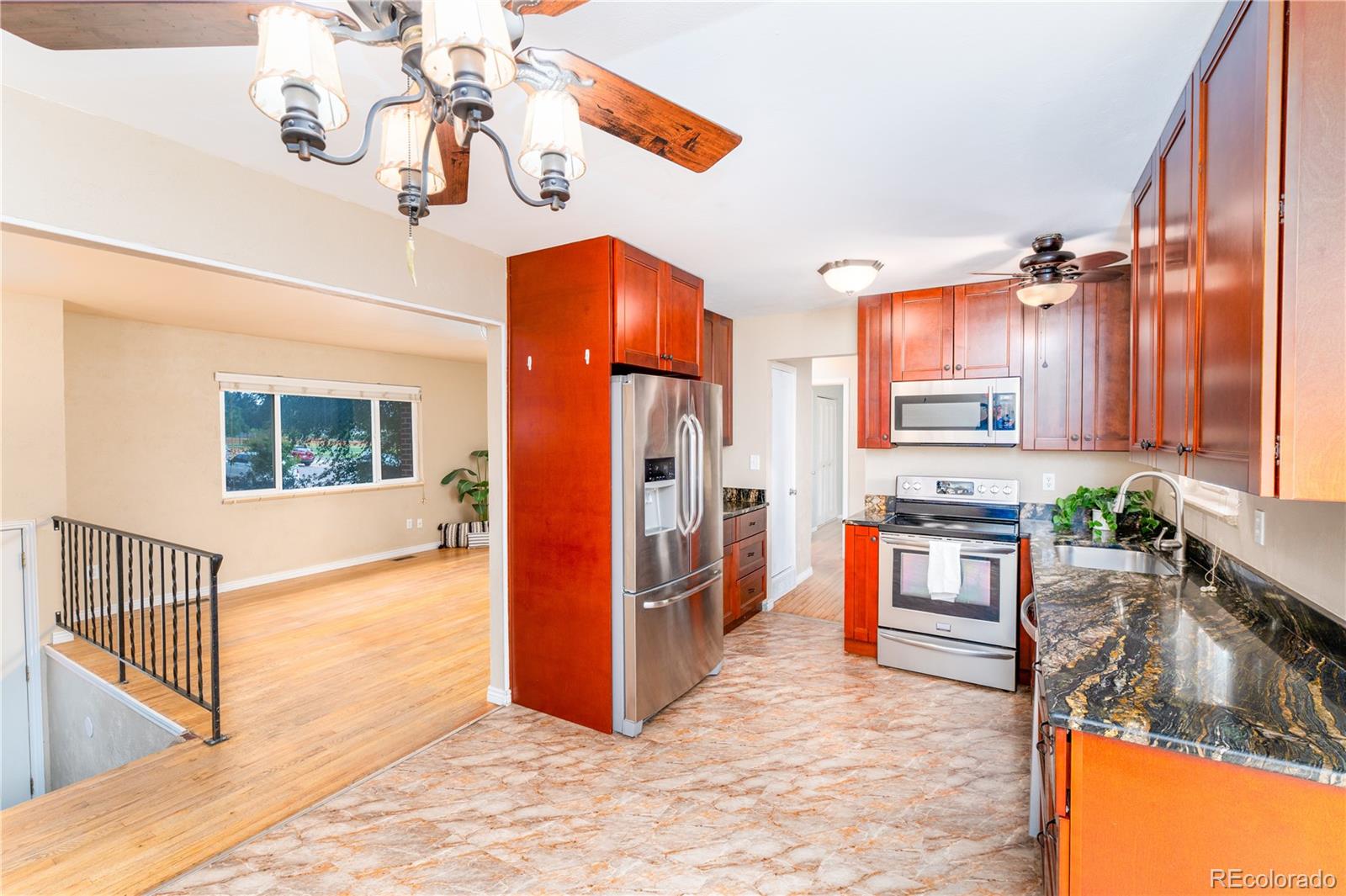 MLS Image #3 for 648  syracuse street,colorado springs, Colorado