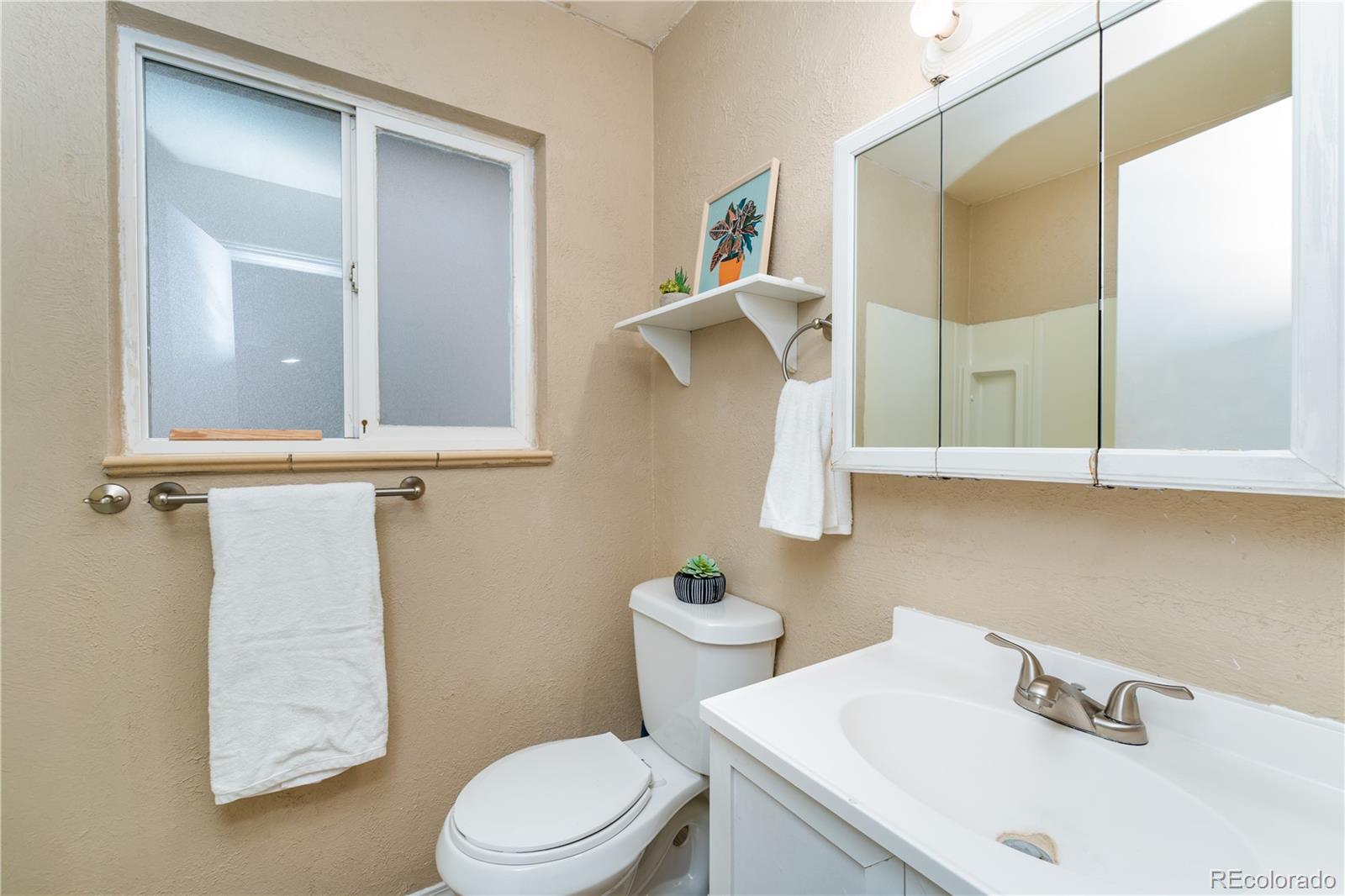 MLS Image #8 for 648  syracuse street,colorado springs, Colorado