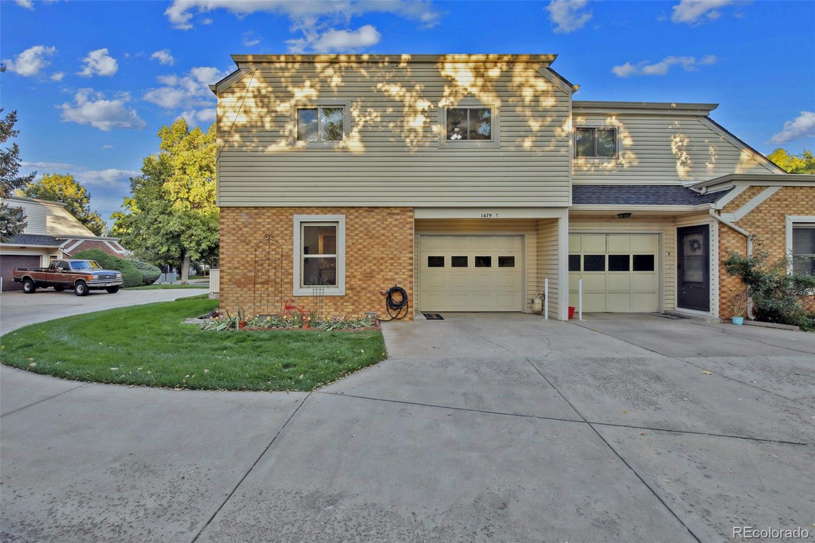 MLS Image #1 for 1679 s lee street c,lakewood, Colorado