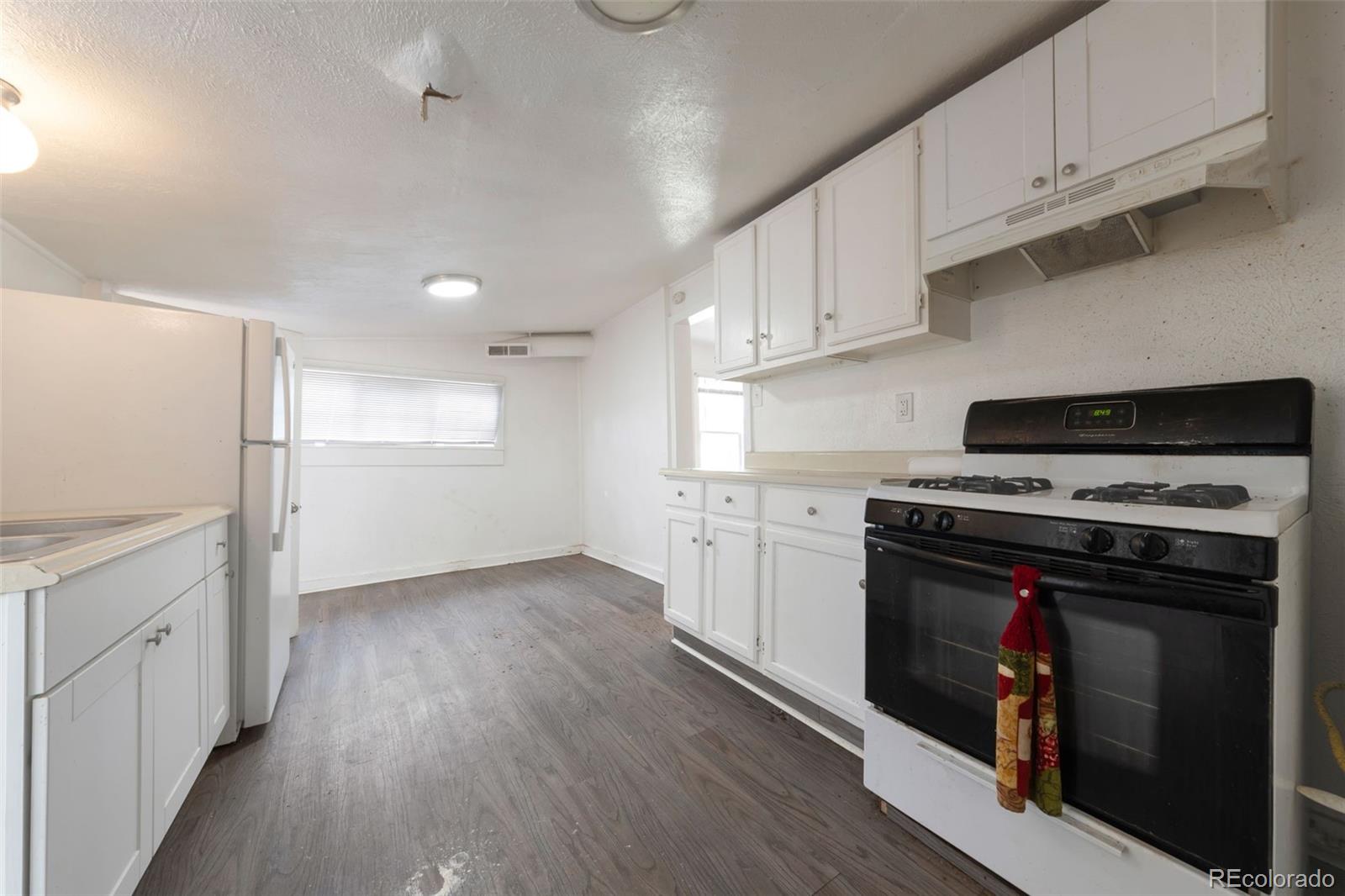MLS Image #3 for 1272  ulster street,denver, Colorado