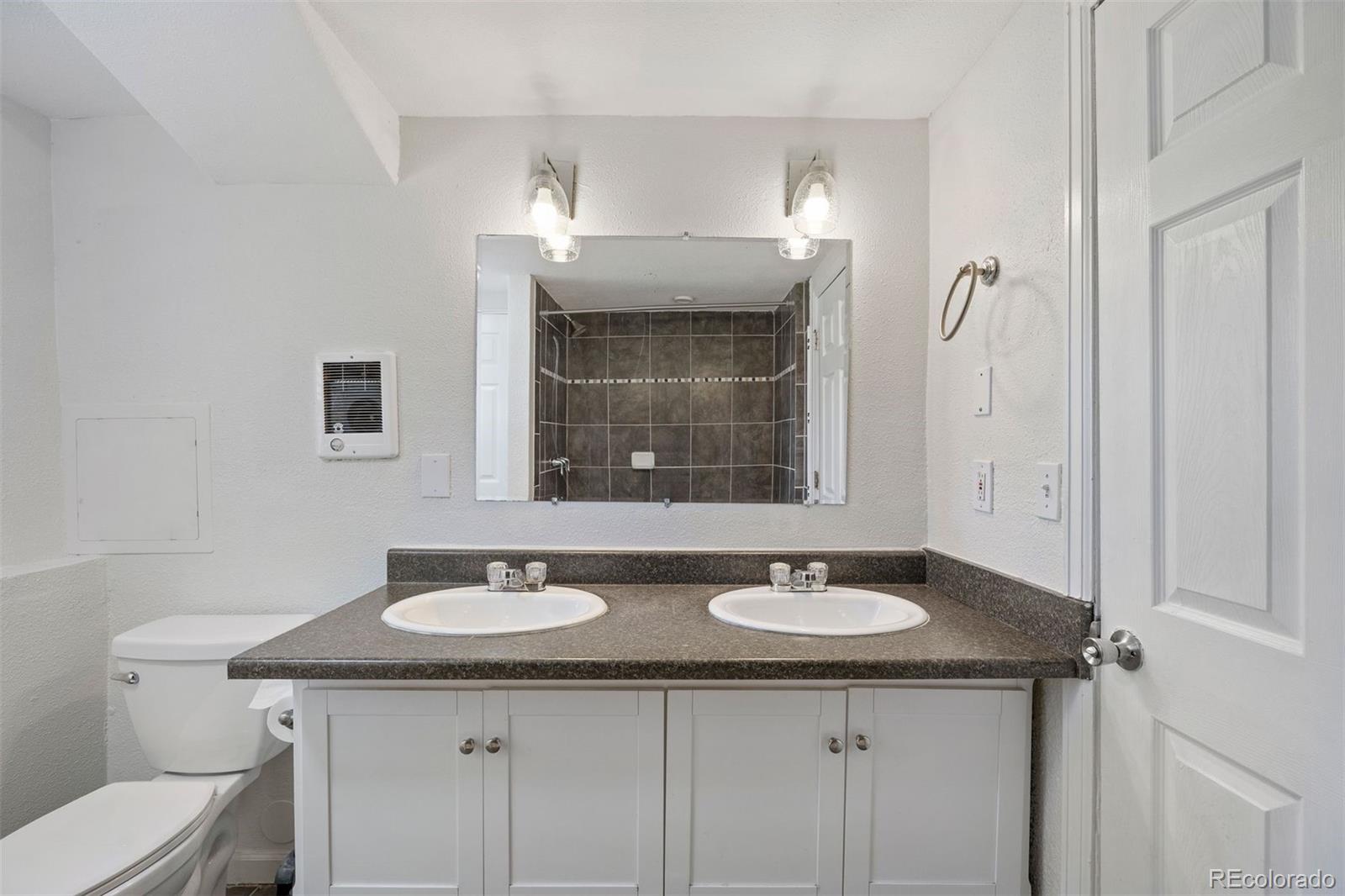 MLS Image #14 for 1006 s waco way,aurora, Colorado