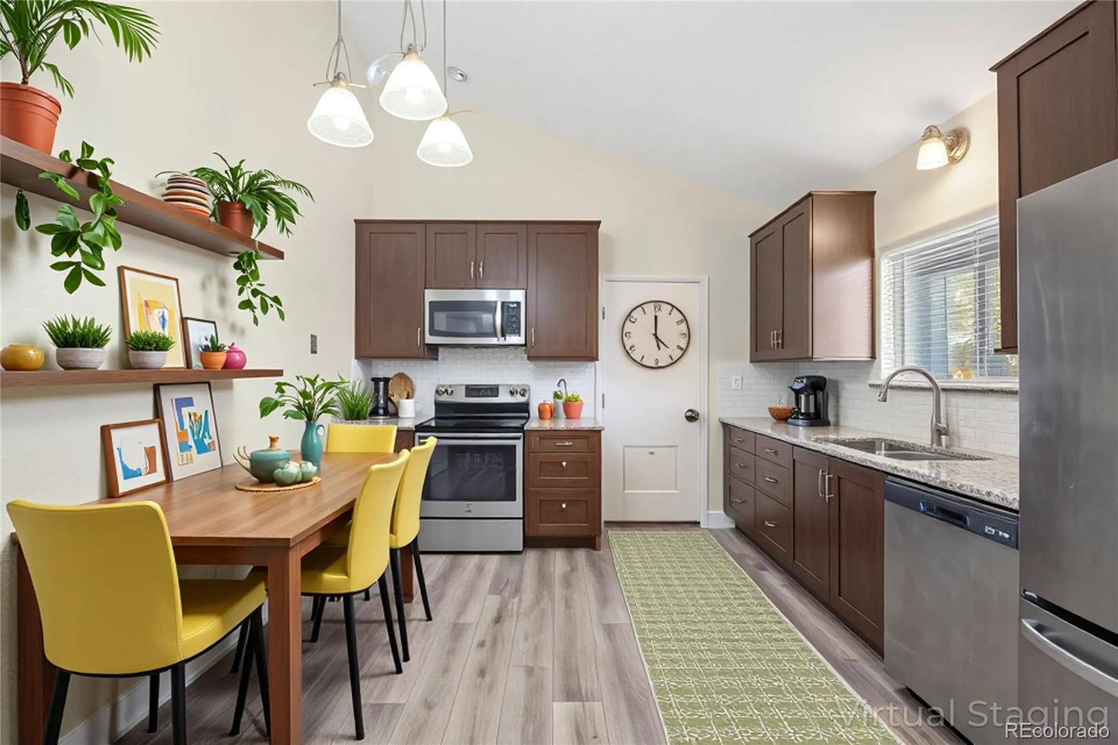 MLS Image #2 for 1006 s waco way,aurora, Colorado
