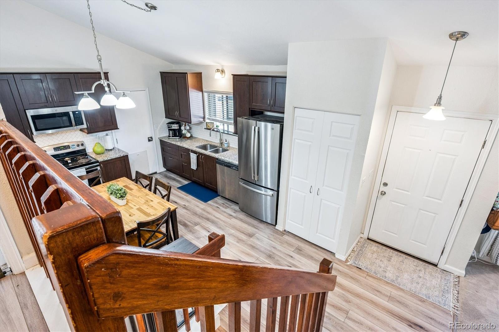 MLS Image #8 for 1006 s waco way,aurora, Colorado
