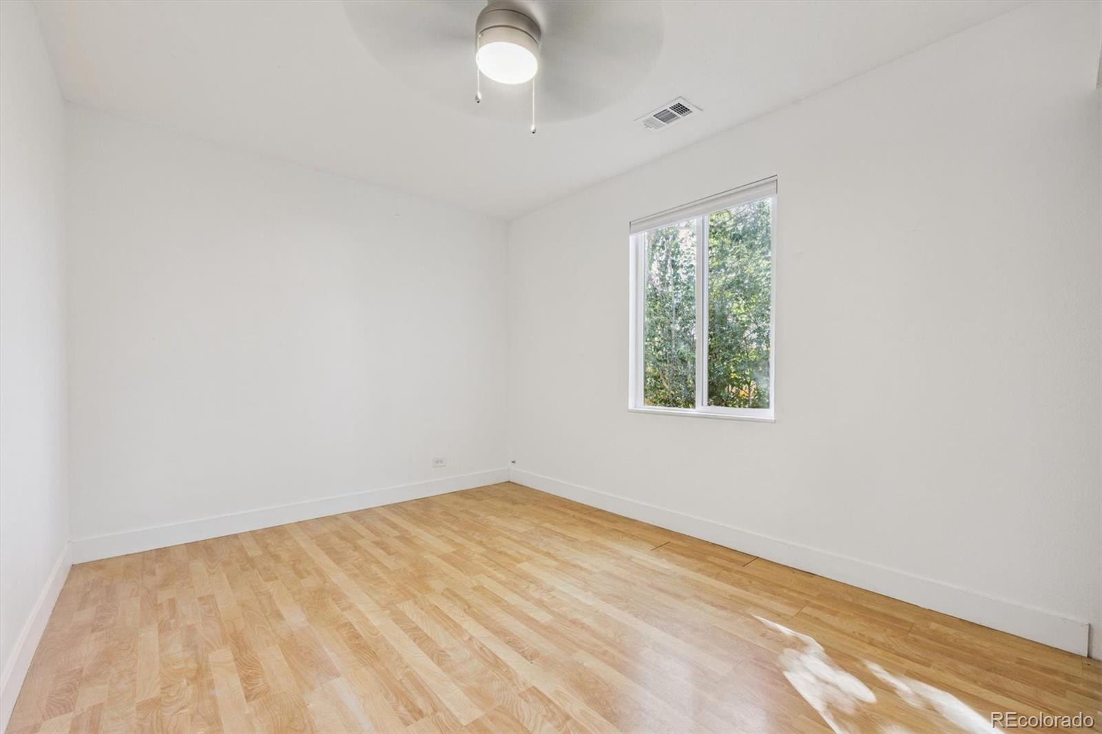 MLS Image #14 for 321  stuart street,denver, Colorado