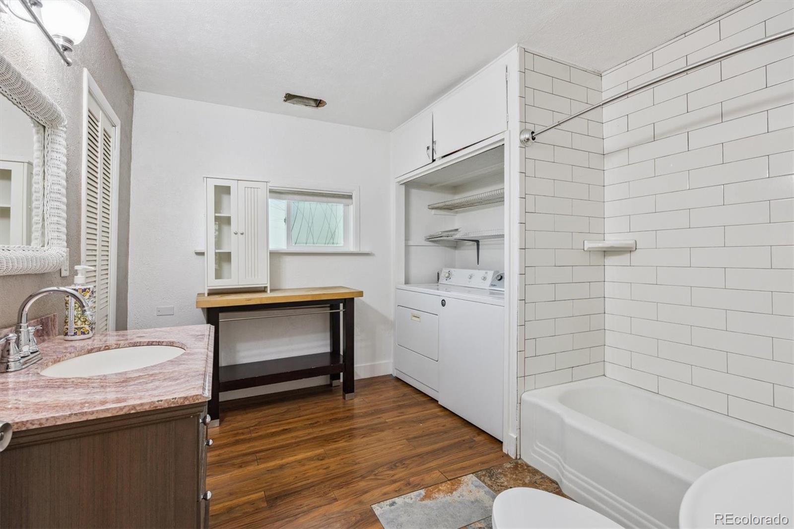 MLS Image #16 for 321  stuart street,denver, Colorado