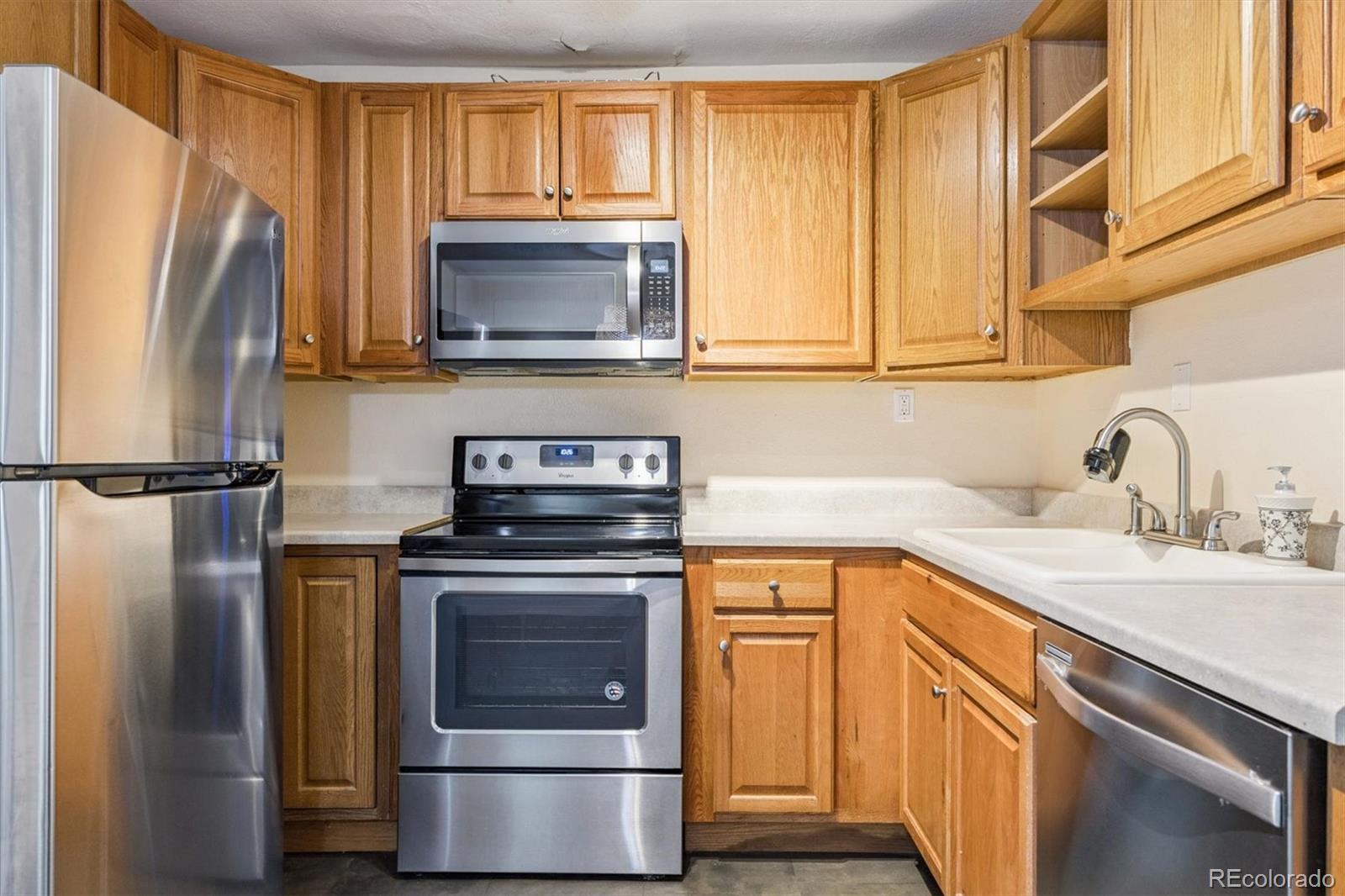 MLS Image #20 for 321  stuart street,denver, Colorado