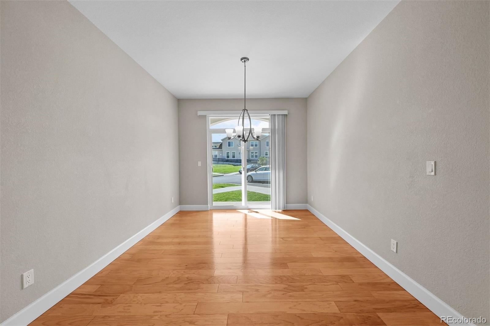 MLS Image #15 for 1354  promontory bluff view,colorado springs, Colorado