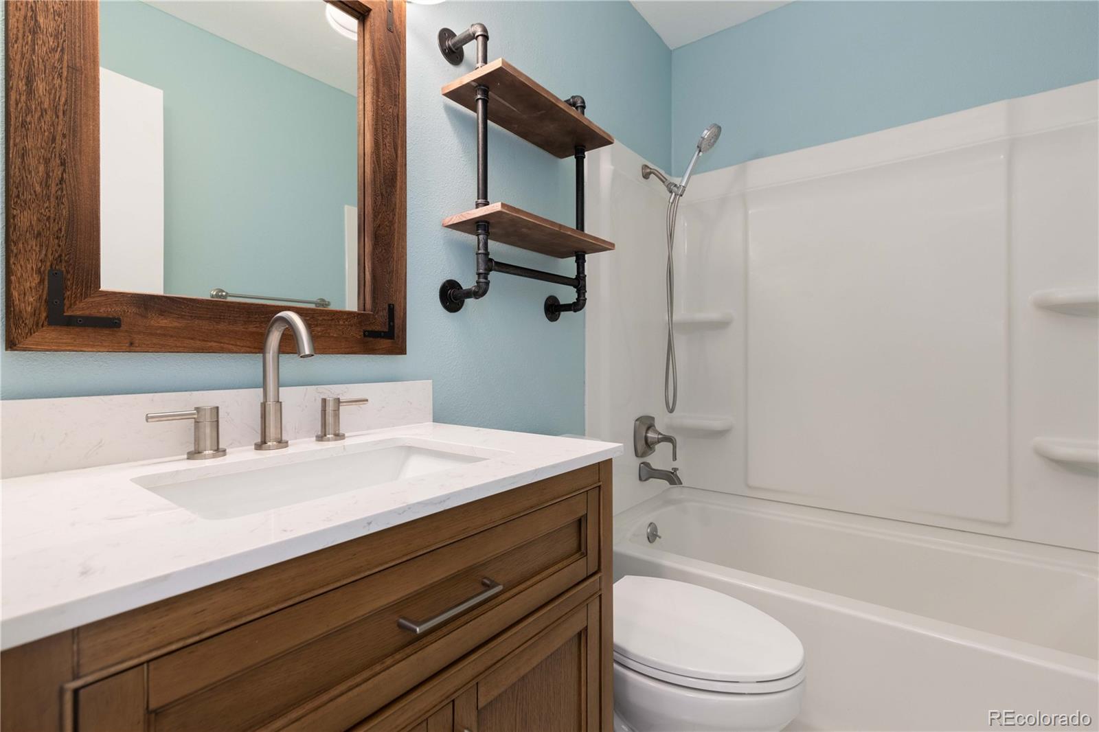 MLS Image #5 for 1659 s lee street b,lakewood, Colorado