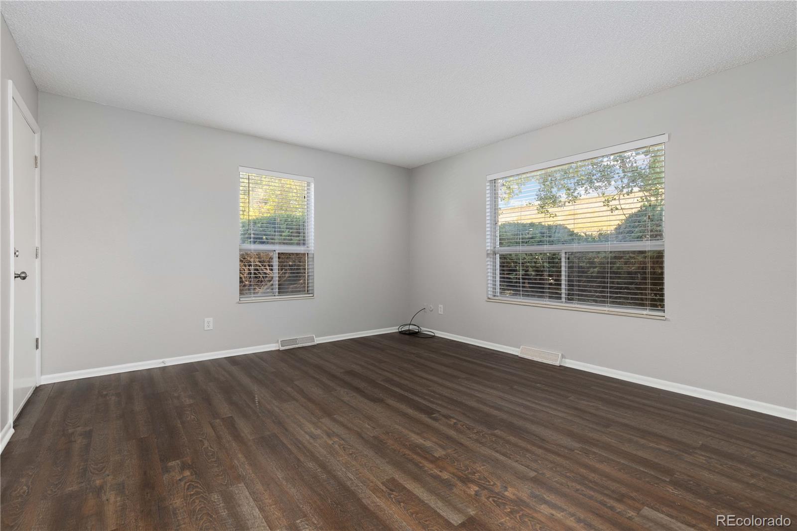 MLS Image #8 for 1659 s lee street b,lakewood, Colorado