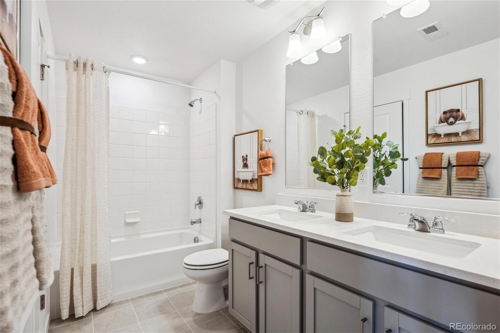 MLS Image #19 for 917  logan peak way,berthoud, Colorado