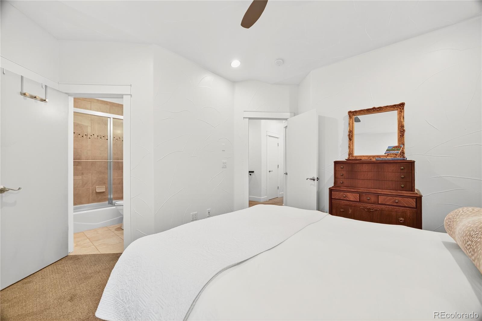 MLS Image #30 for 2644 s sherman street,denver, Colorado