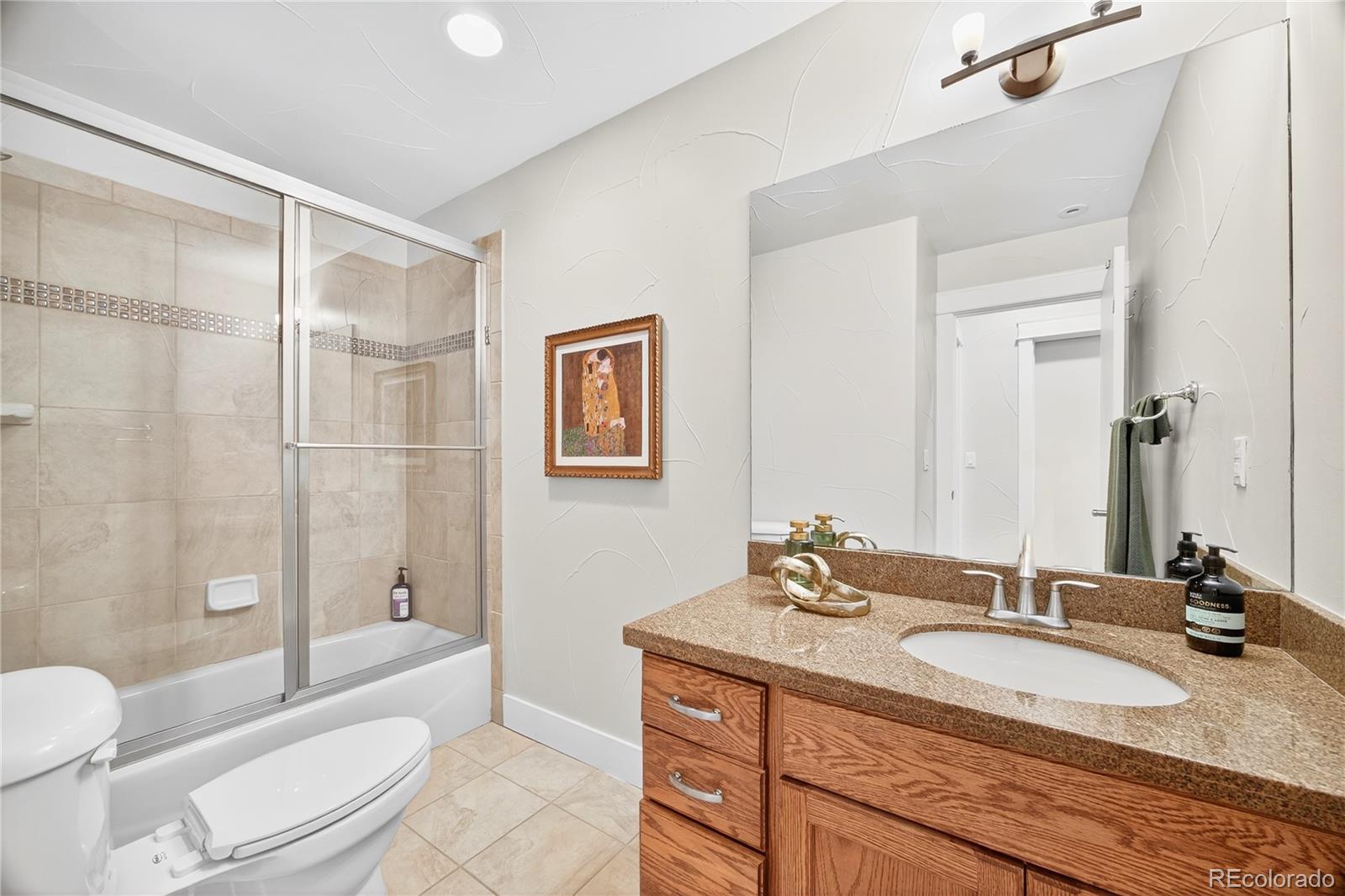 MLS Image #37 for 2644 s sherman street,denver, Colorado
