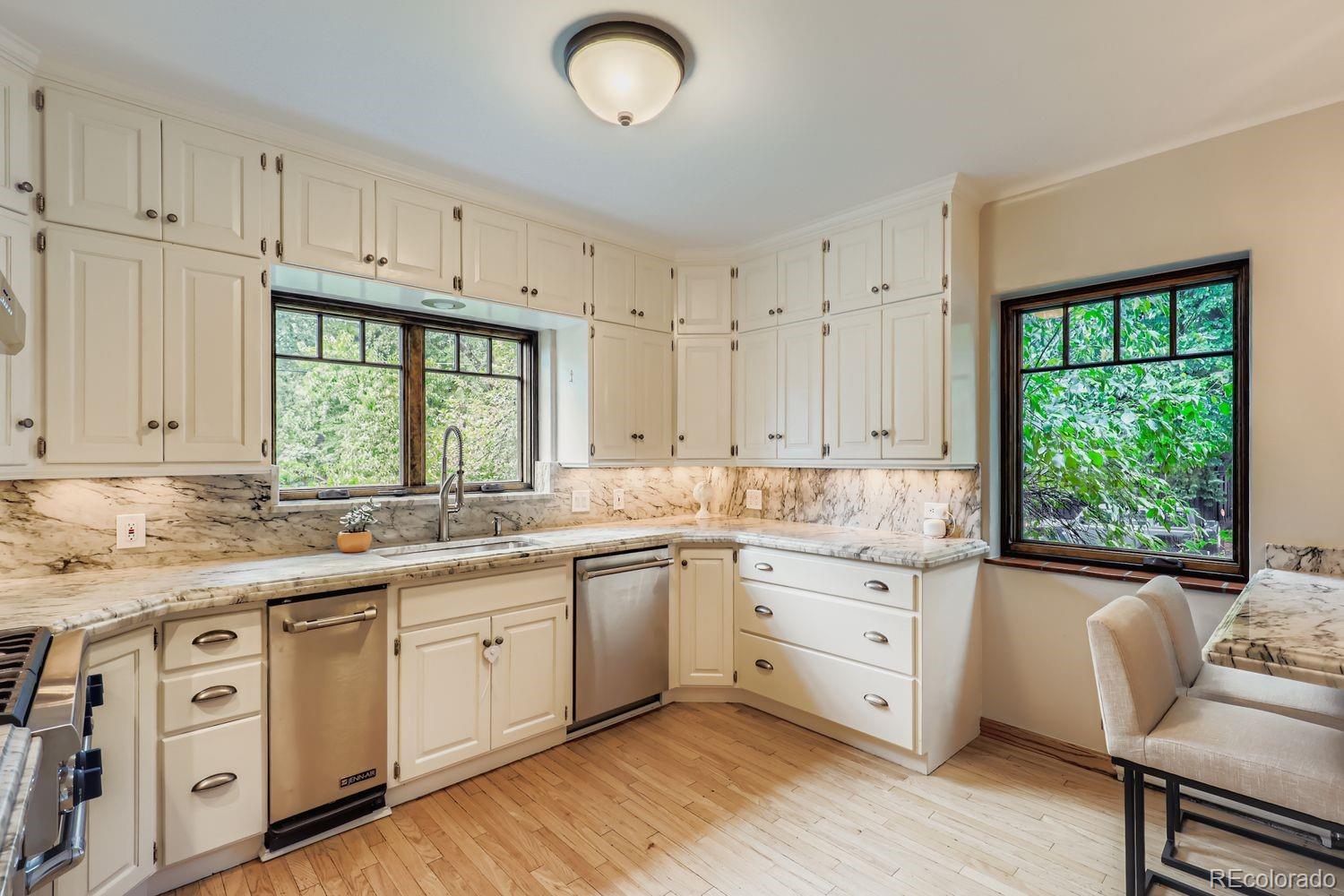 MLS Image #12 for 1795 n monaco parkway,denver, Colorado