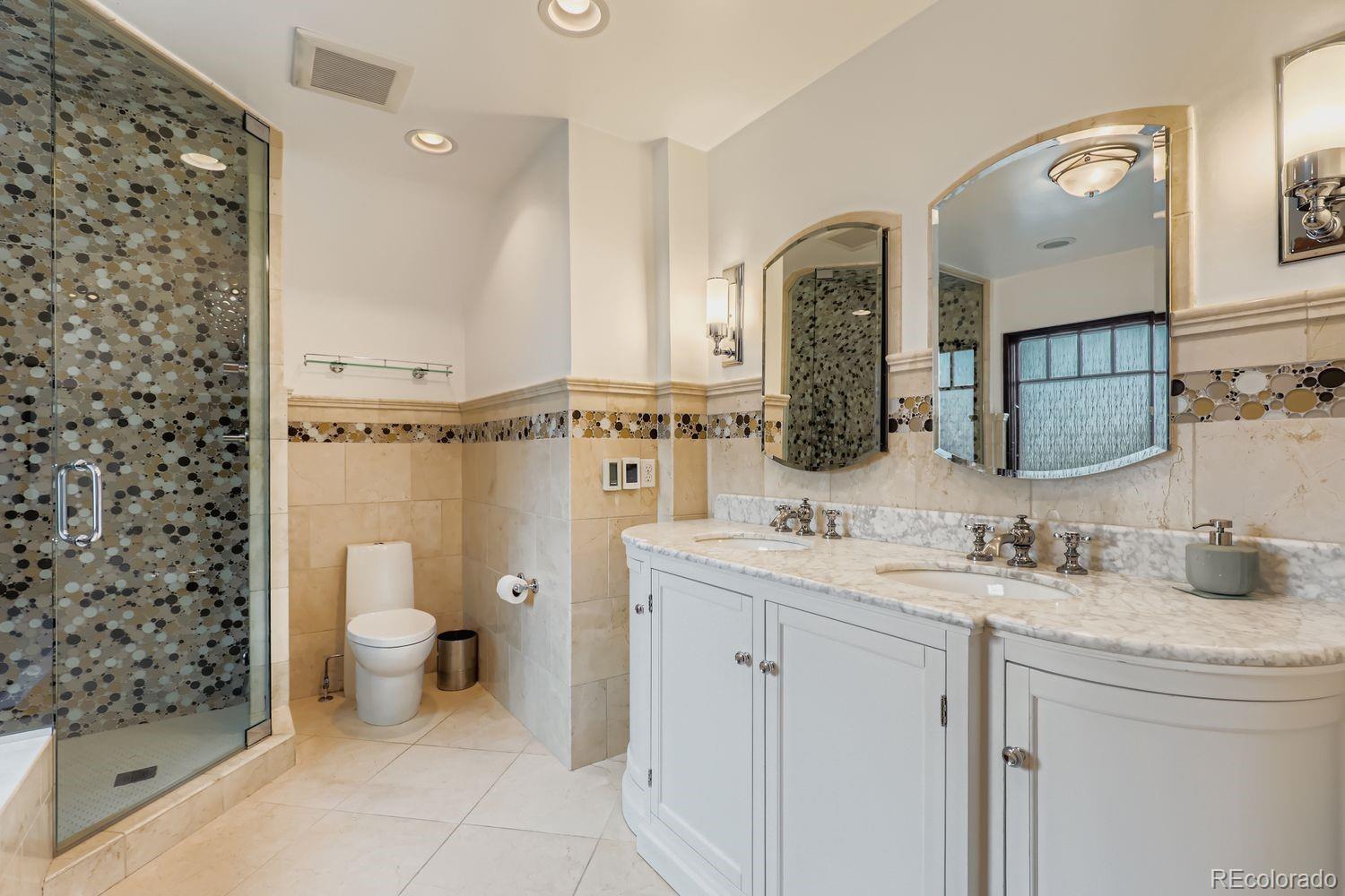 MLS Image #16 for 1795 n monaco parkway,denver, Colorado