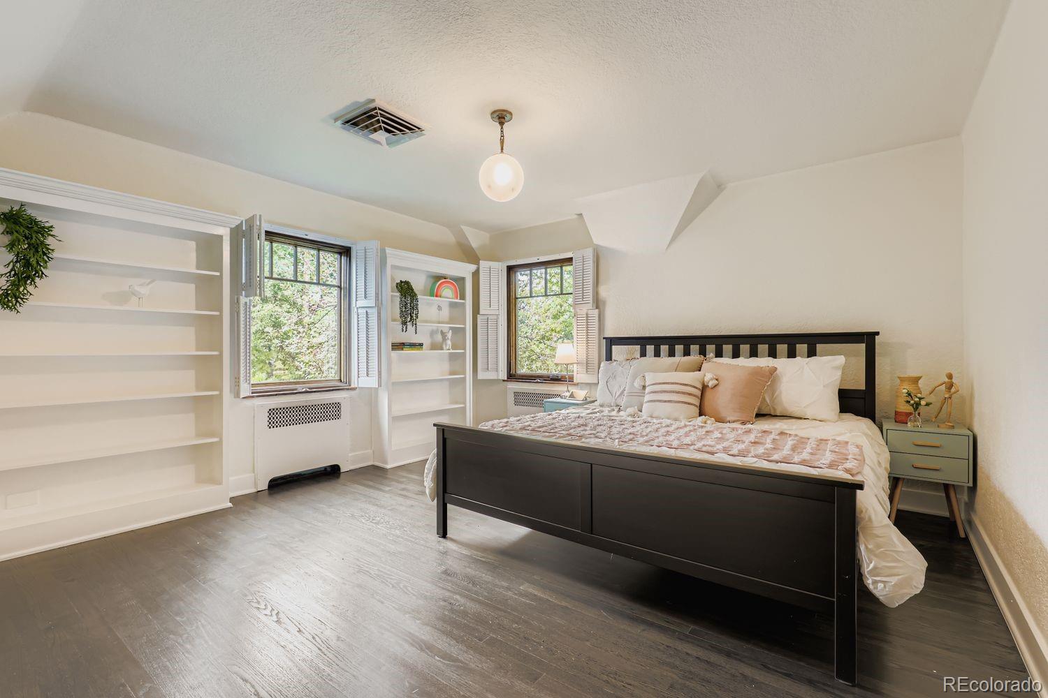 MLS Image #19 for 1795 n monaco parkway,denver, Colorado