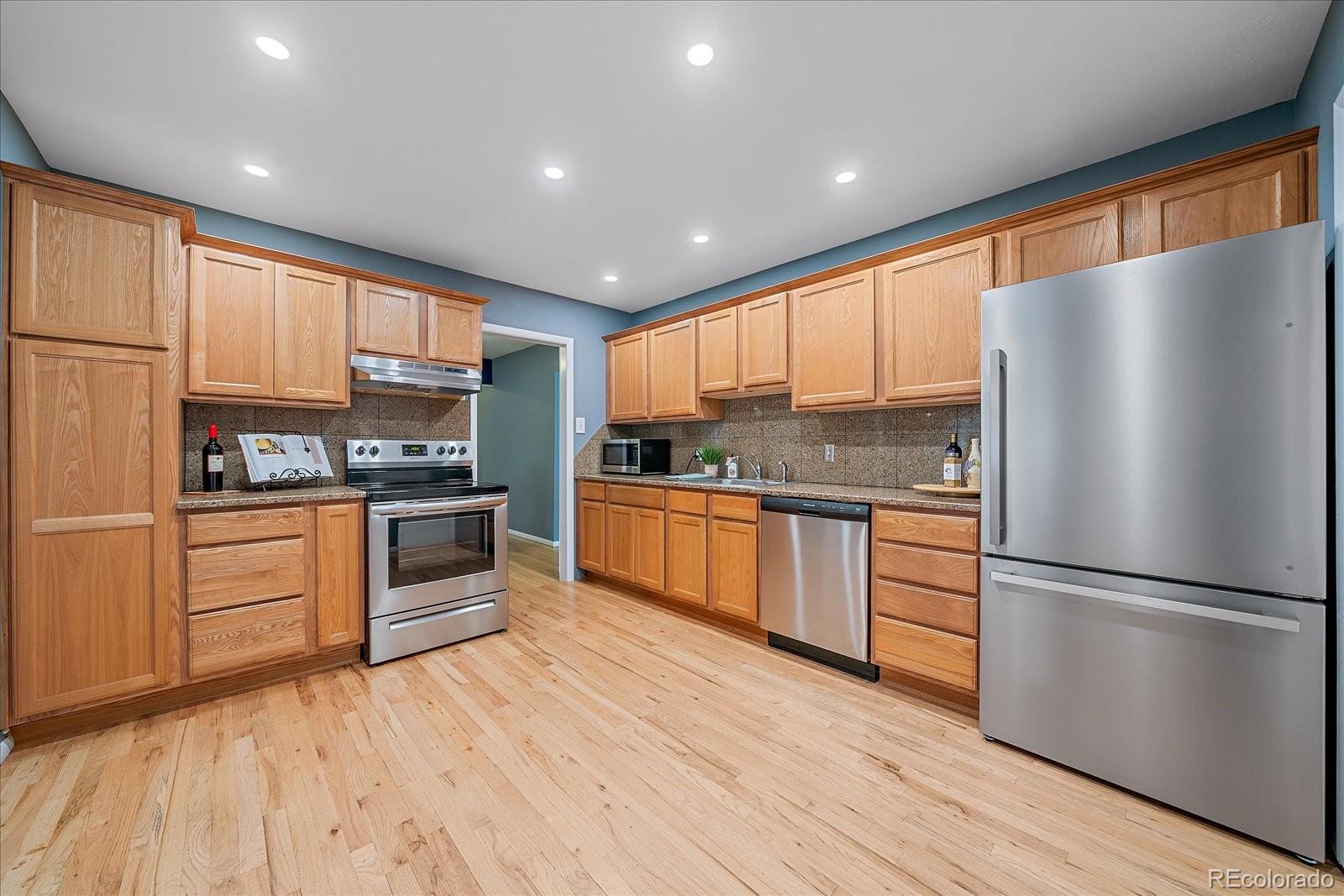 MLS Image #14 for 2540 s cherry street,denver, Colorado