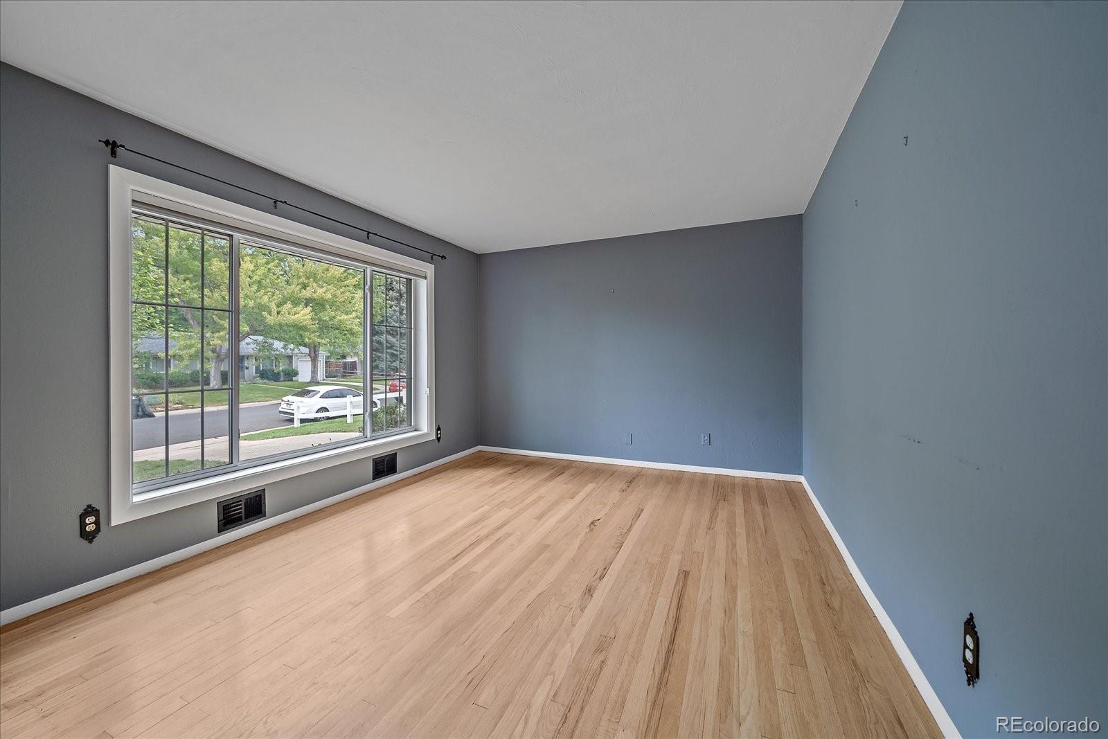 MLS Image #8 for 2540 s cherry street,denver, Colorado
