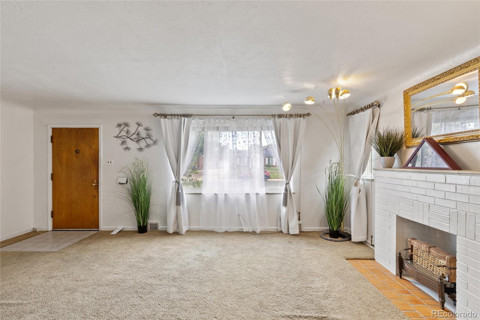 MLS Image #7 for 2631  kearney street,denver, Colorado
