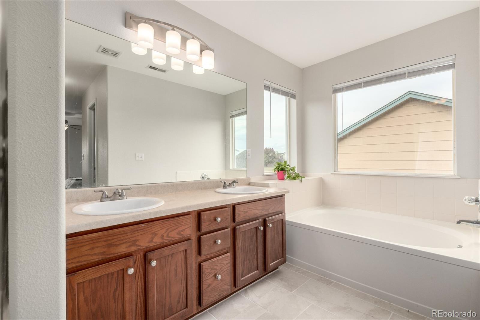 MLS Image #14 for 2034  lillian way,colorado springs, Colorado