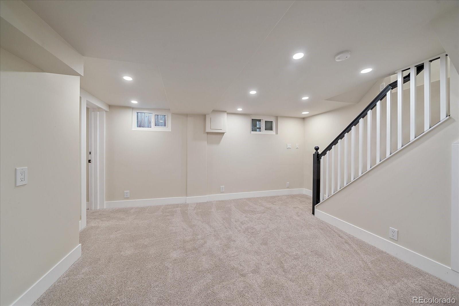MLS Image #18 for 2082 s lincoln street,denver, Colorado