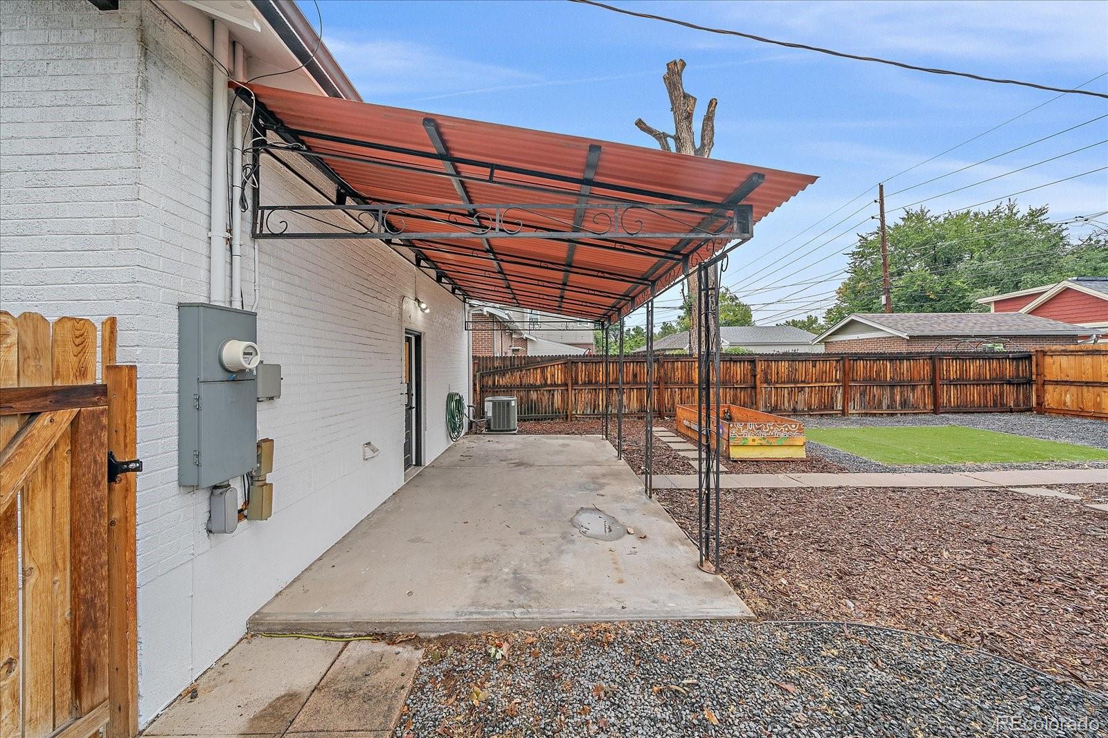 MLS Image #23 for 2082 s lincoln street,denver, Colorado